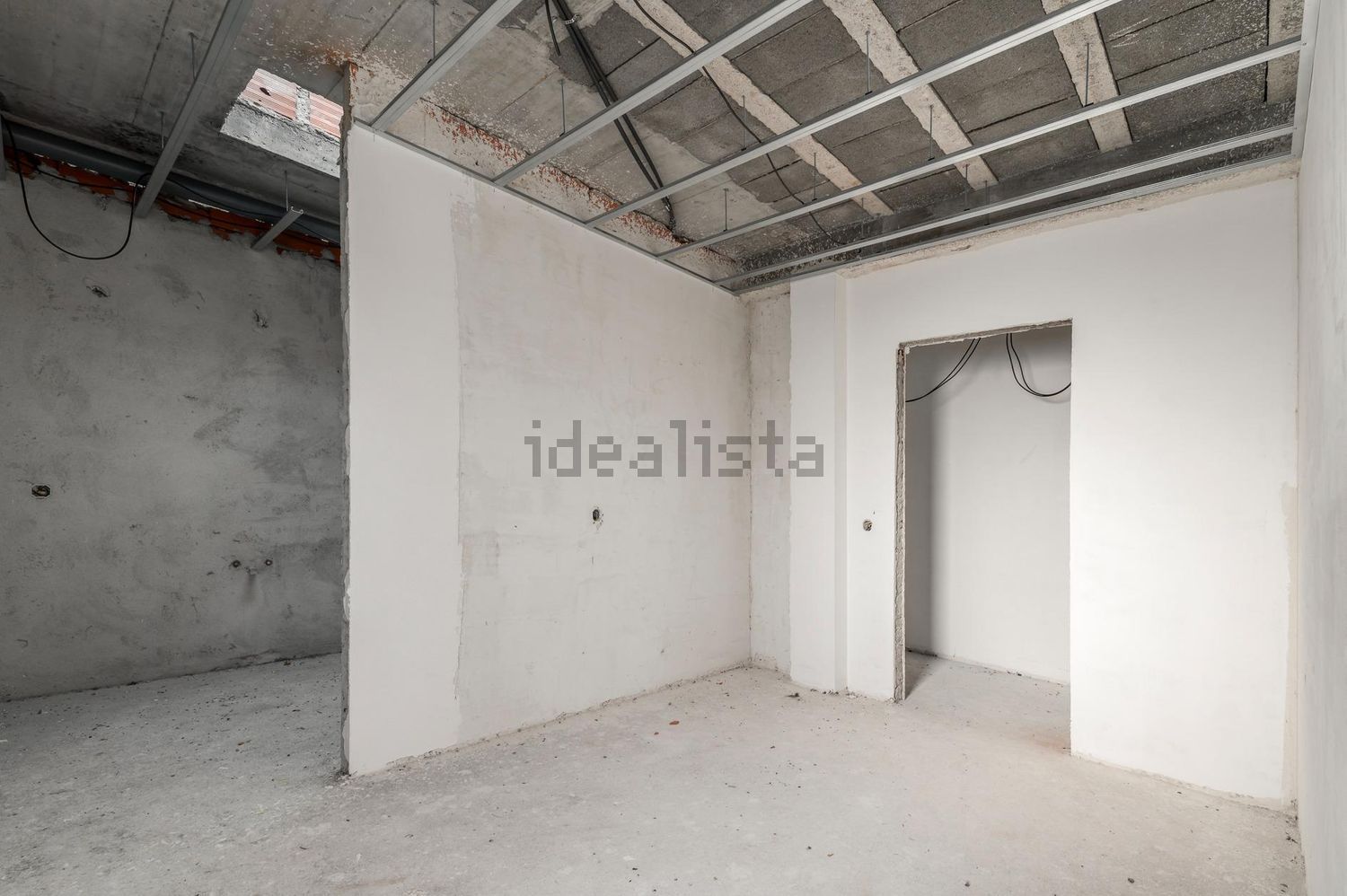 小楼房或独栋别墅出售在São Bartolomeu dos Galegos e Moledo - 停车位