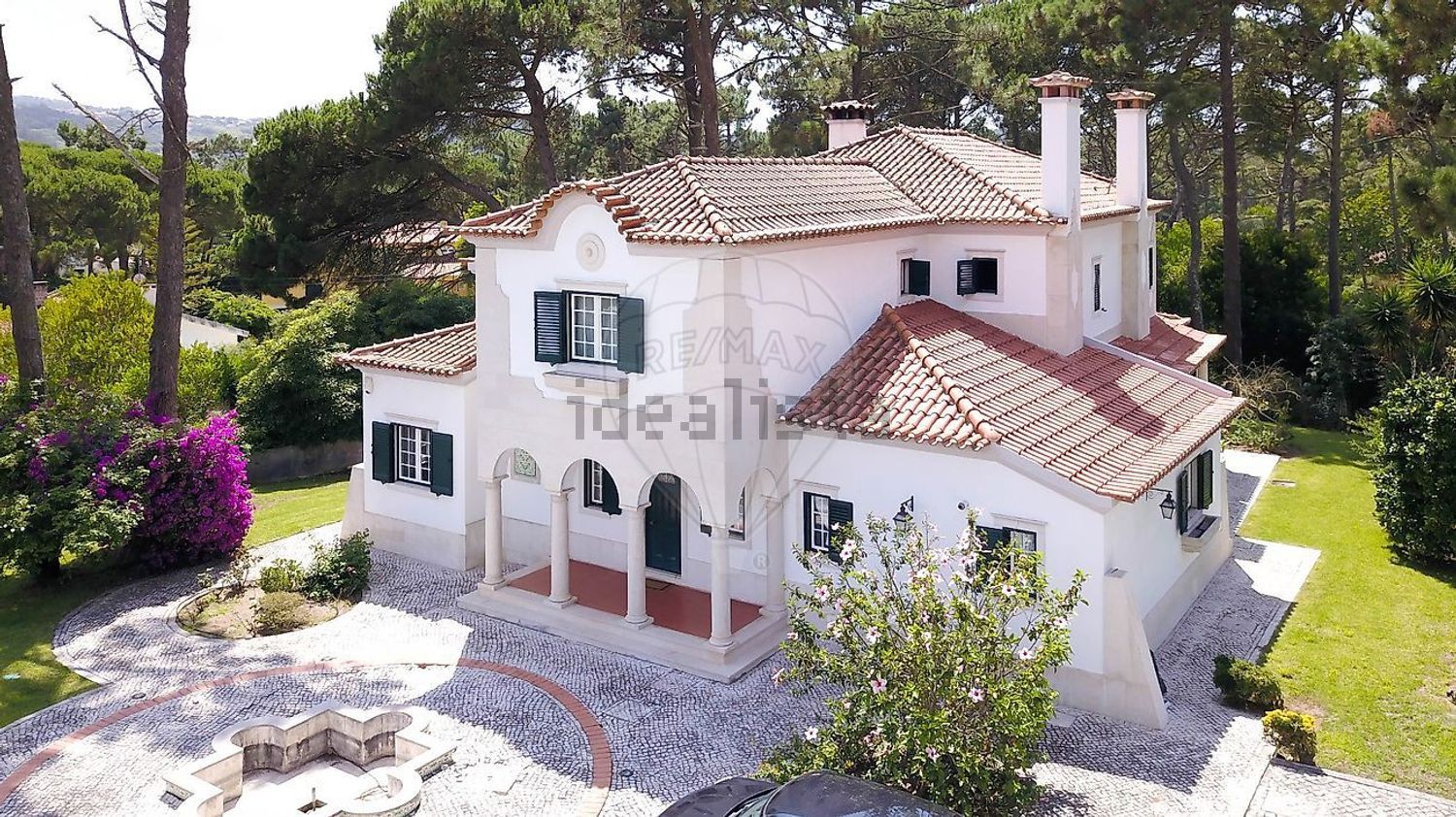 小楼房或独栋别墅出售在Rua da Mofina - 外立面