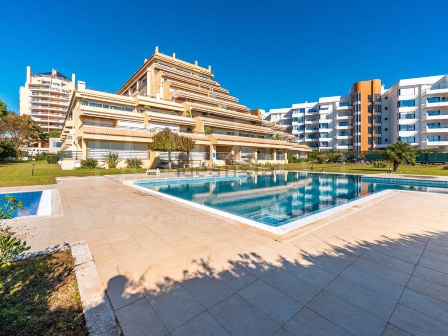 公寓 t1出售在Centro de Cascais - 游泳池