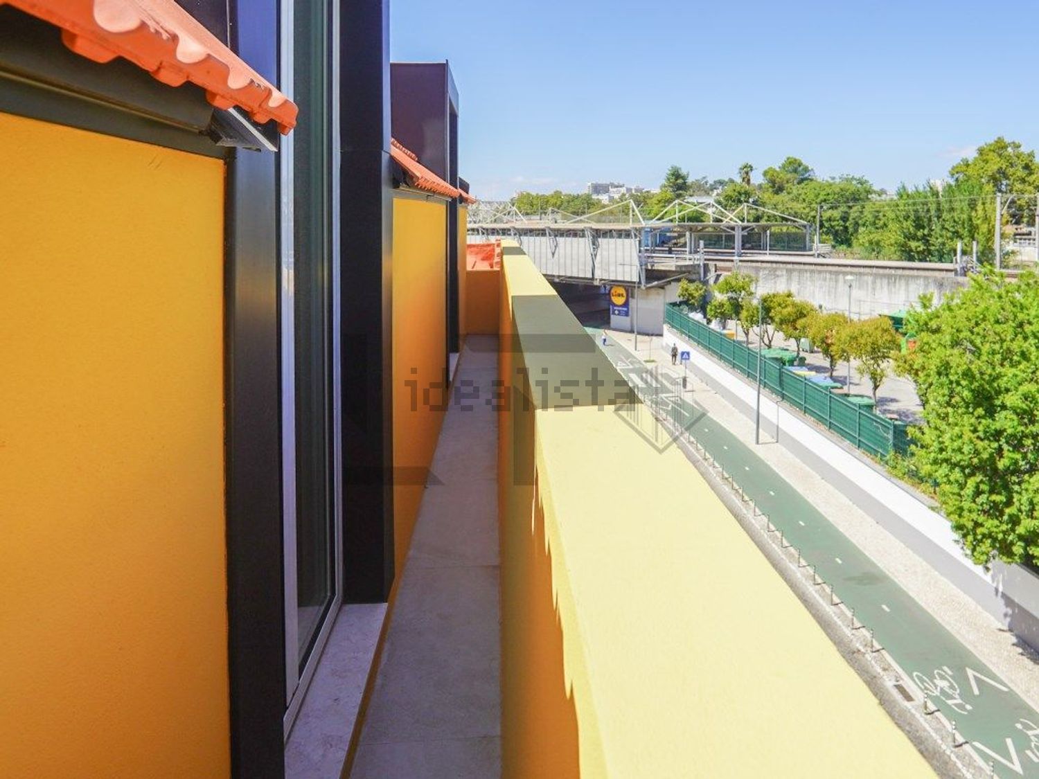 公寓 t2出售在Rua Doutor António Granjo, 4 a - 阳台