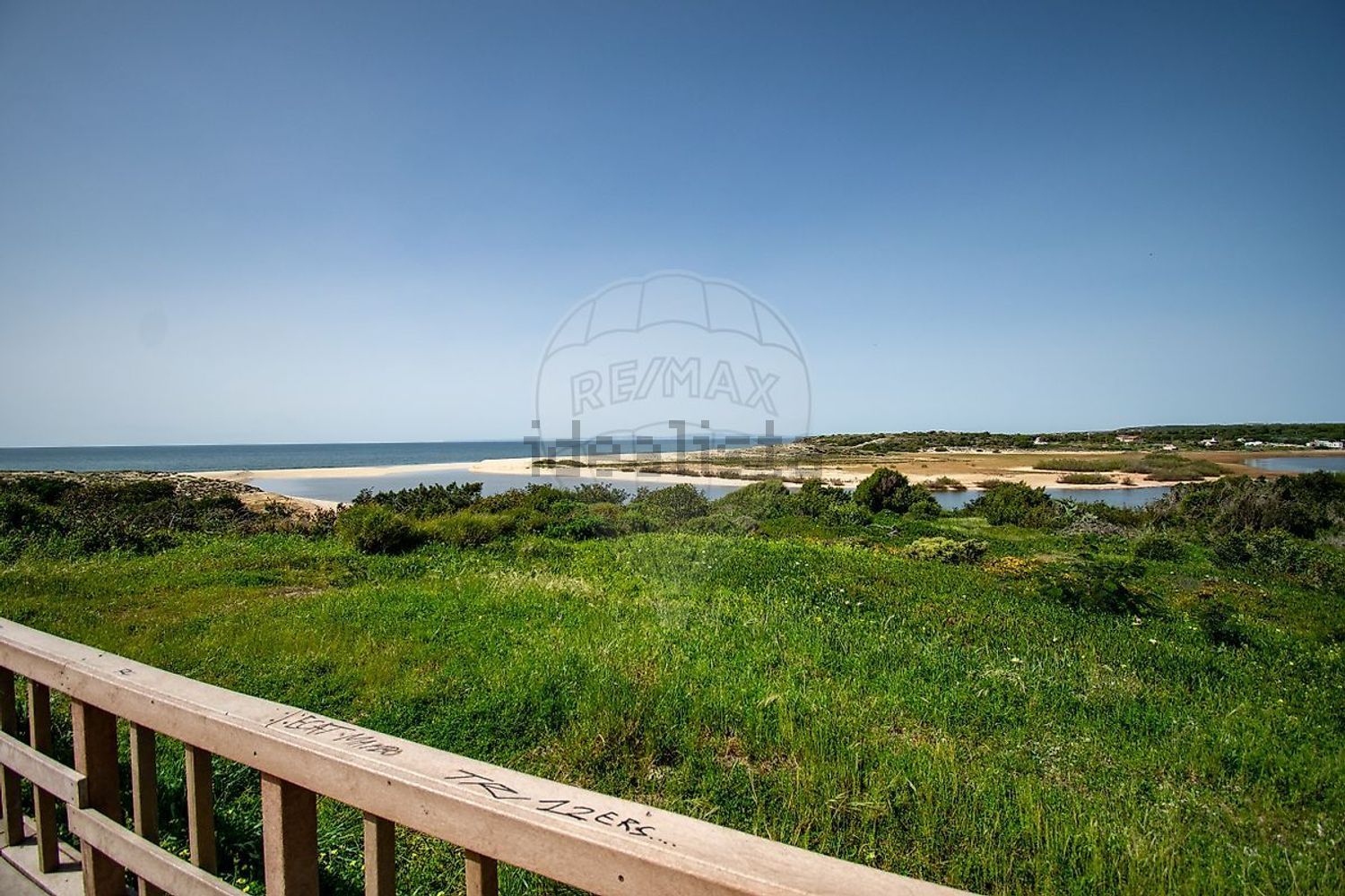 小楼房或独栋别墅出售Er261 - 视线