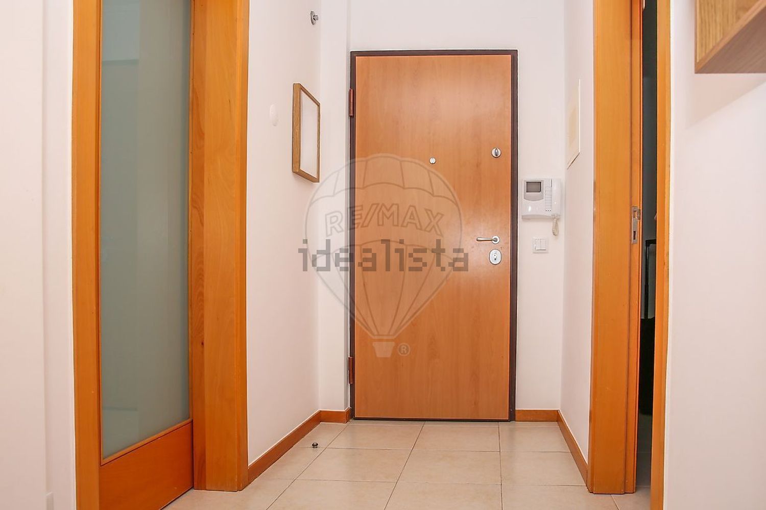 公寓 t3出售在Rua do Sarra - 过道