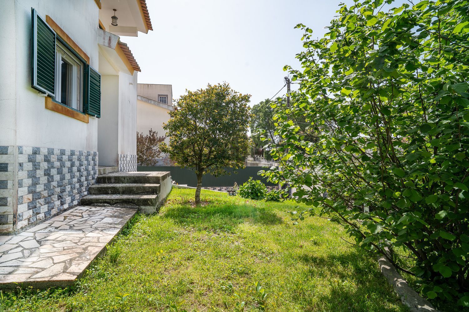 小楼房或独栋别墅出售在Rua da Mesquita, 13 - 外立面