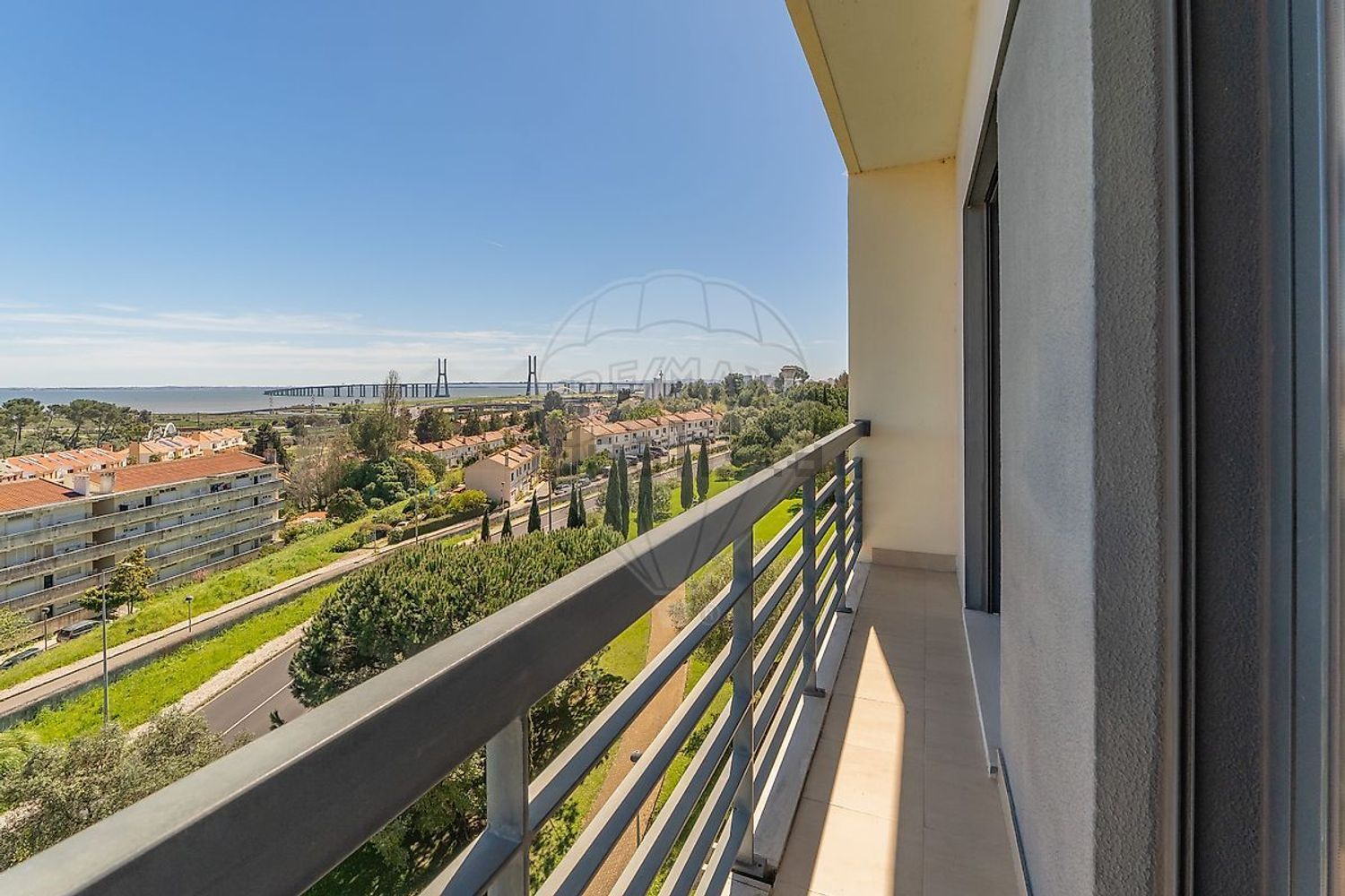 公寓 t4出售在Rua Amália Rodrigues - 阳台