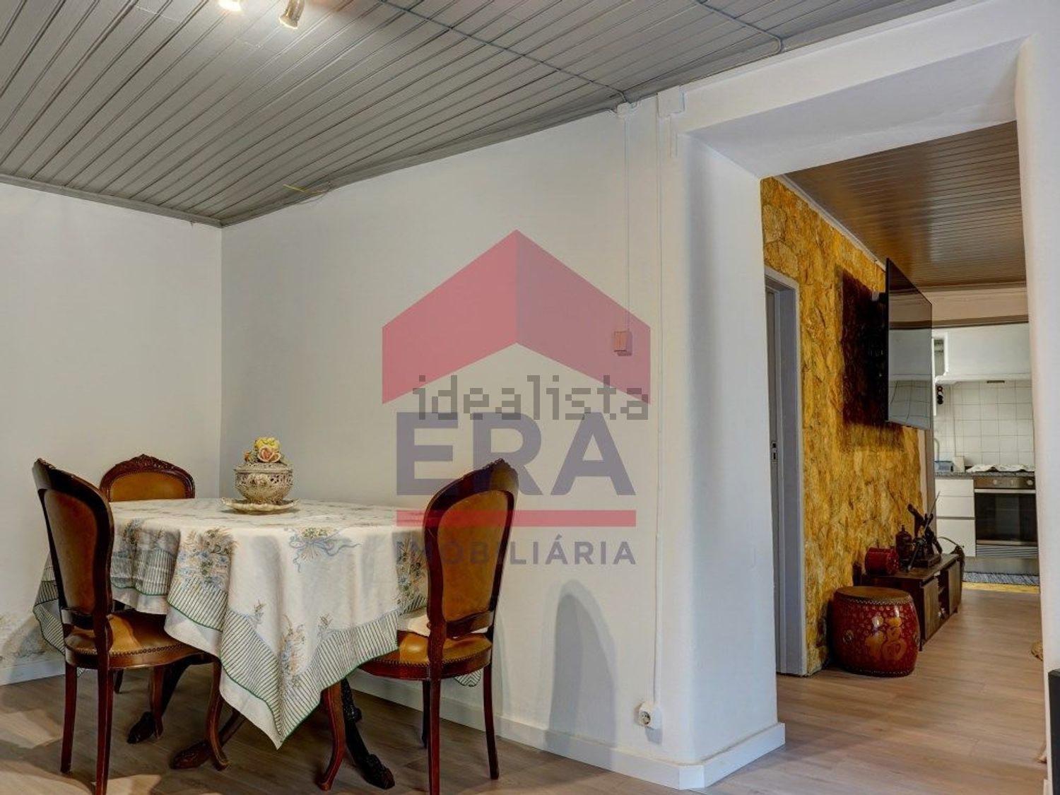 小楼房或独栋别墅出售在Rua do Meio - 客厅