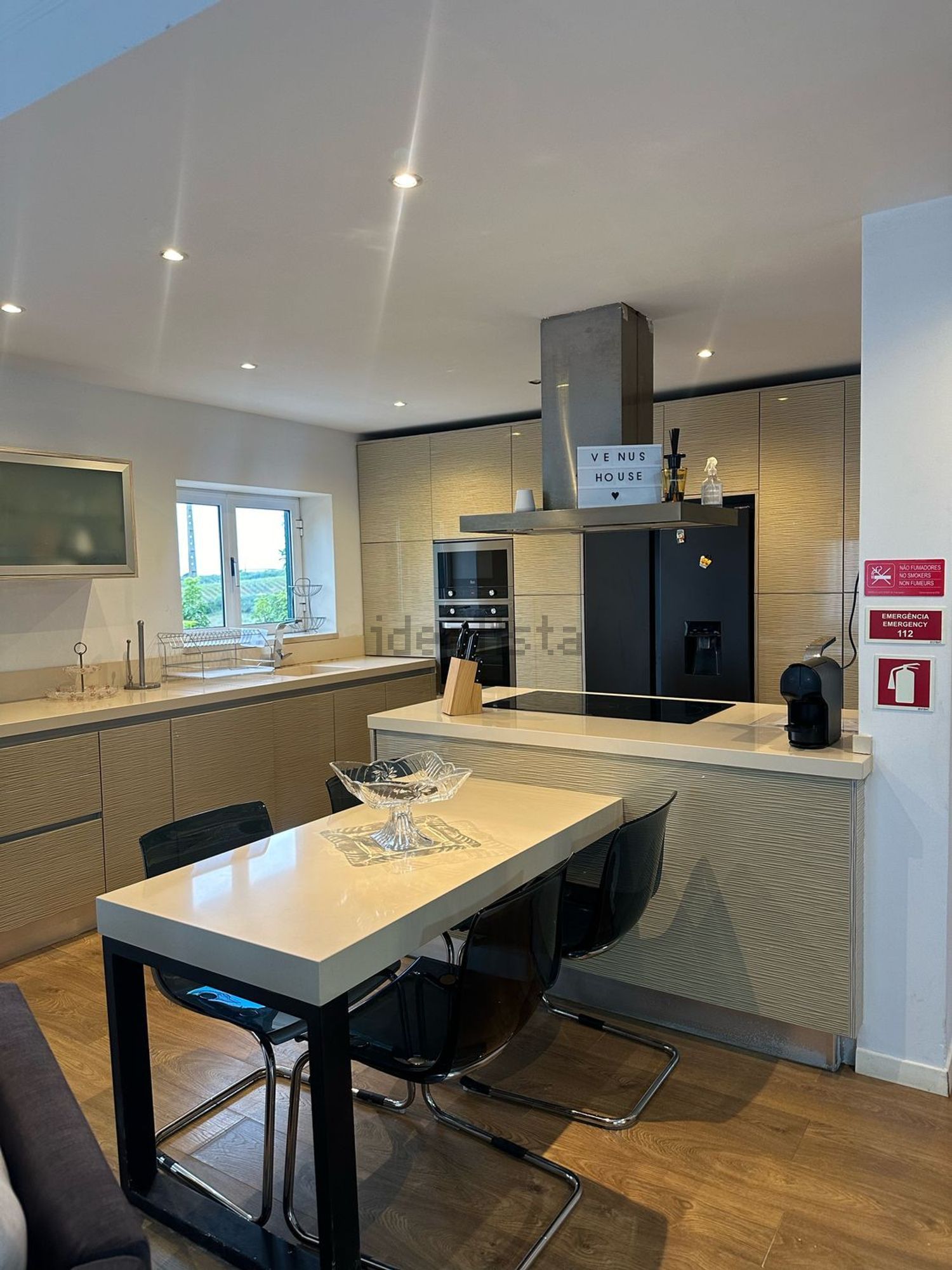 小楼房或独栋别墅出售在Rua 4 de Agosto, 26 - 厨房