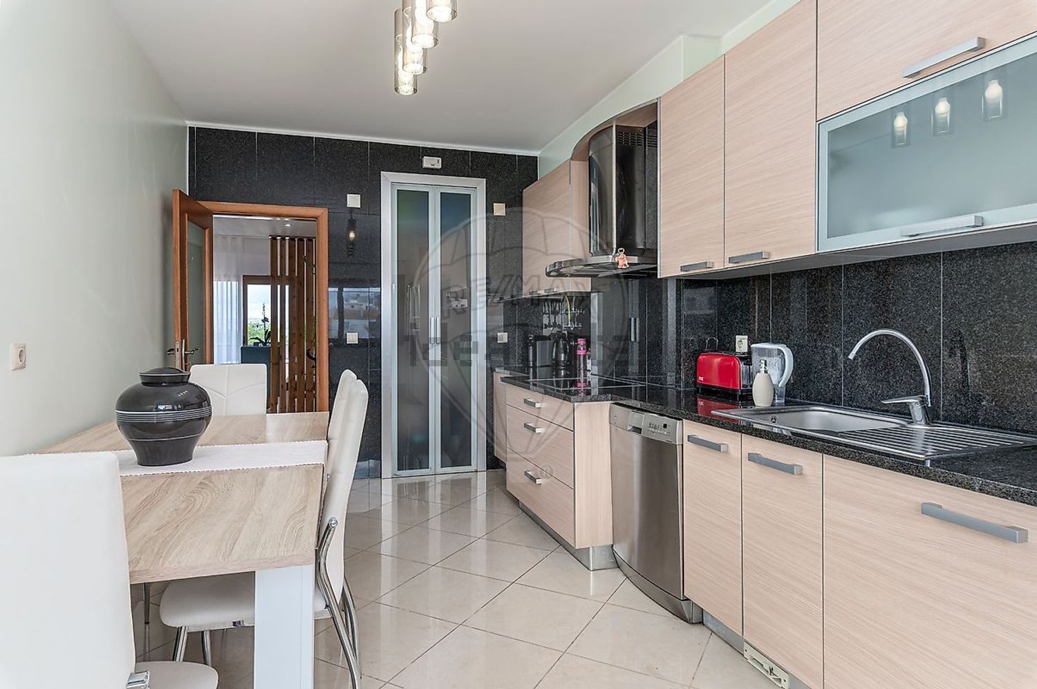 公寓 t3出售在Rua Almirante Reis - 厨房