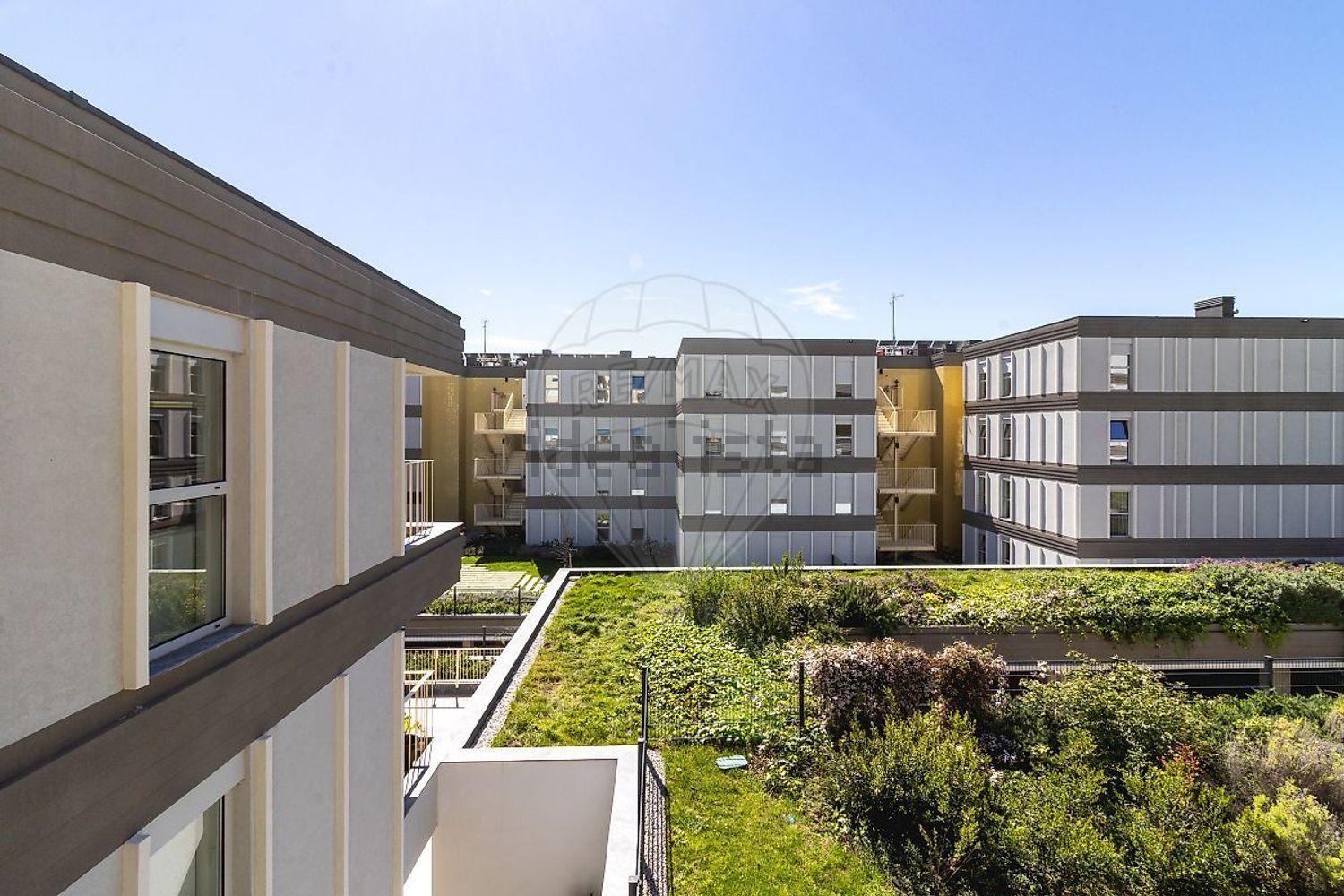 出租公寓 t2在Estrada Desvio - 照片