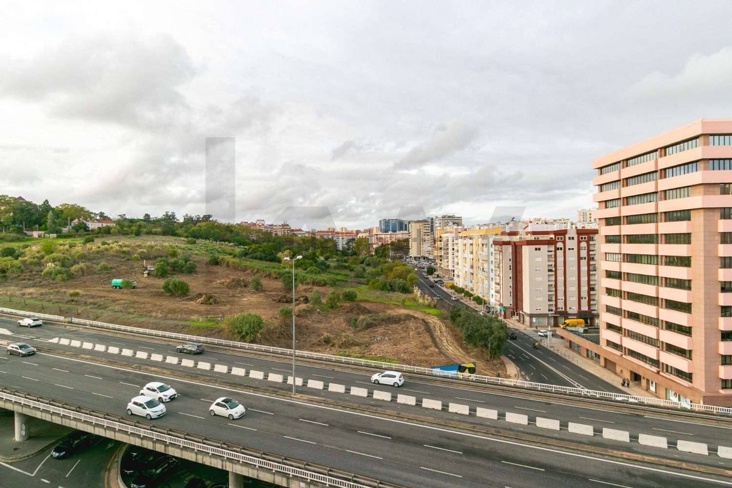 公寓 t3出售在Estrada da Luz, 81 - 照片