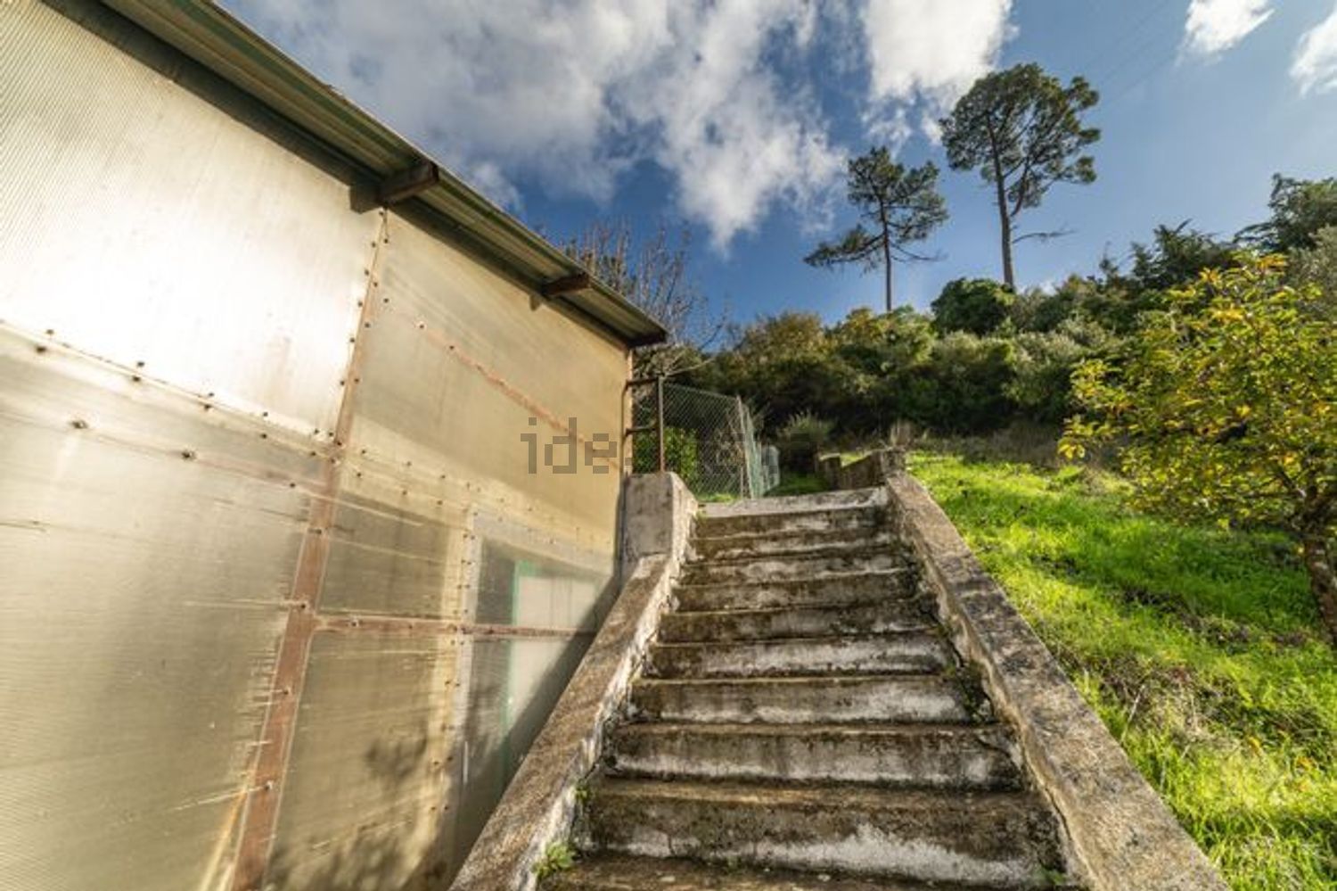 小楼房或独栋别墅出售在Travessa Linhas de Torres - 详情