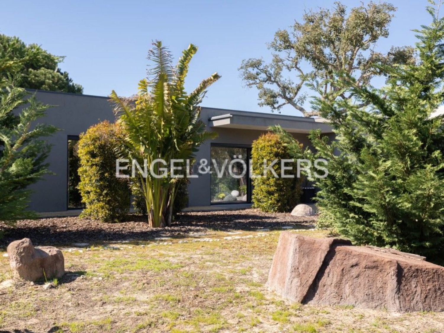 小楼房或独栋别墅出售在Avenida do Montado, 39 - 外立面