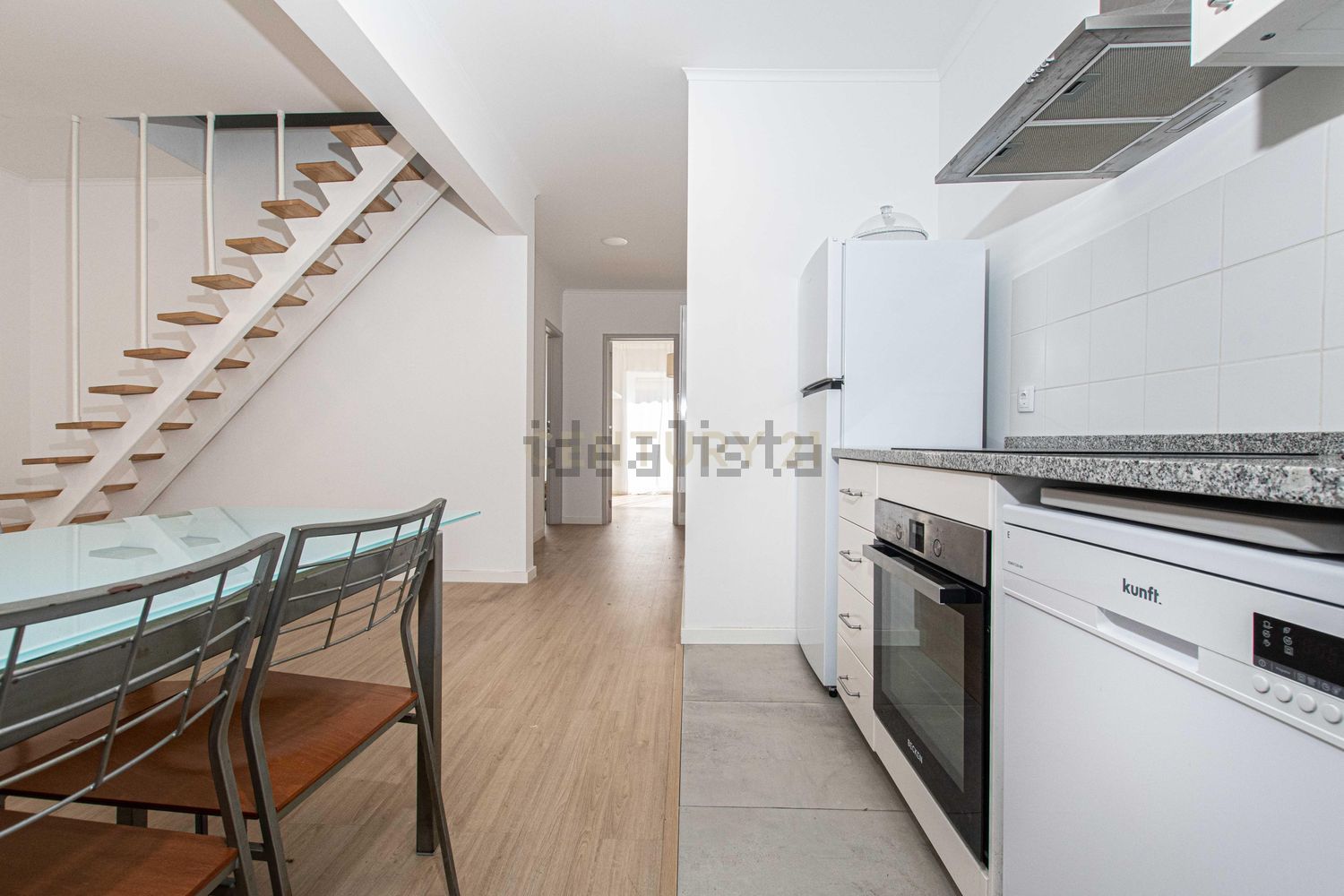 出租公寓 t2在Rua Mestre Roque Gameiro, 8 - 厨房