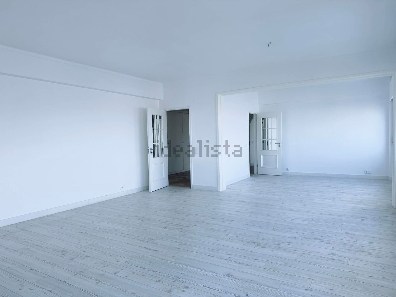 出租公寓 t4Rotunda Nuno Rodrigues dos Santos - 客厅