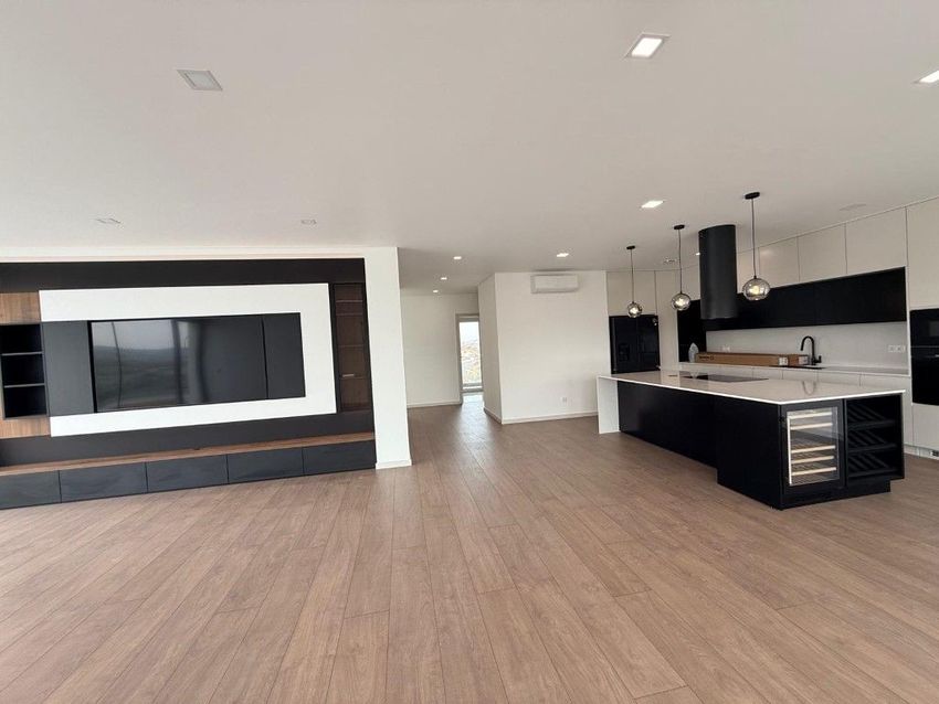 顶层公寓出售在Rua dos Pedros