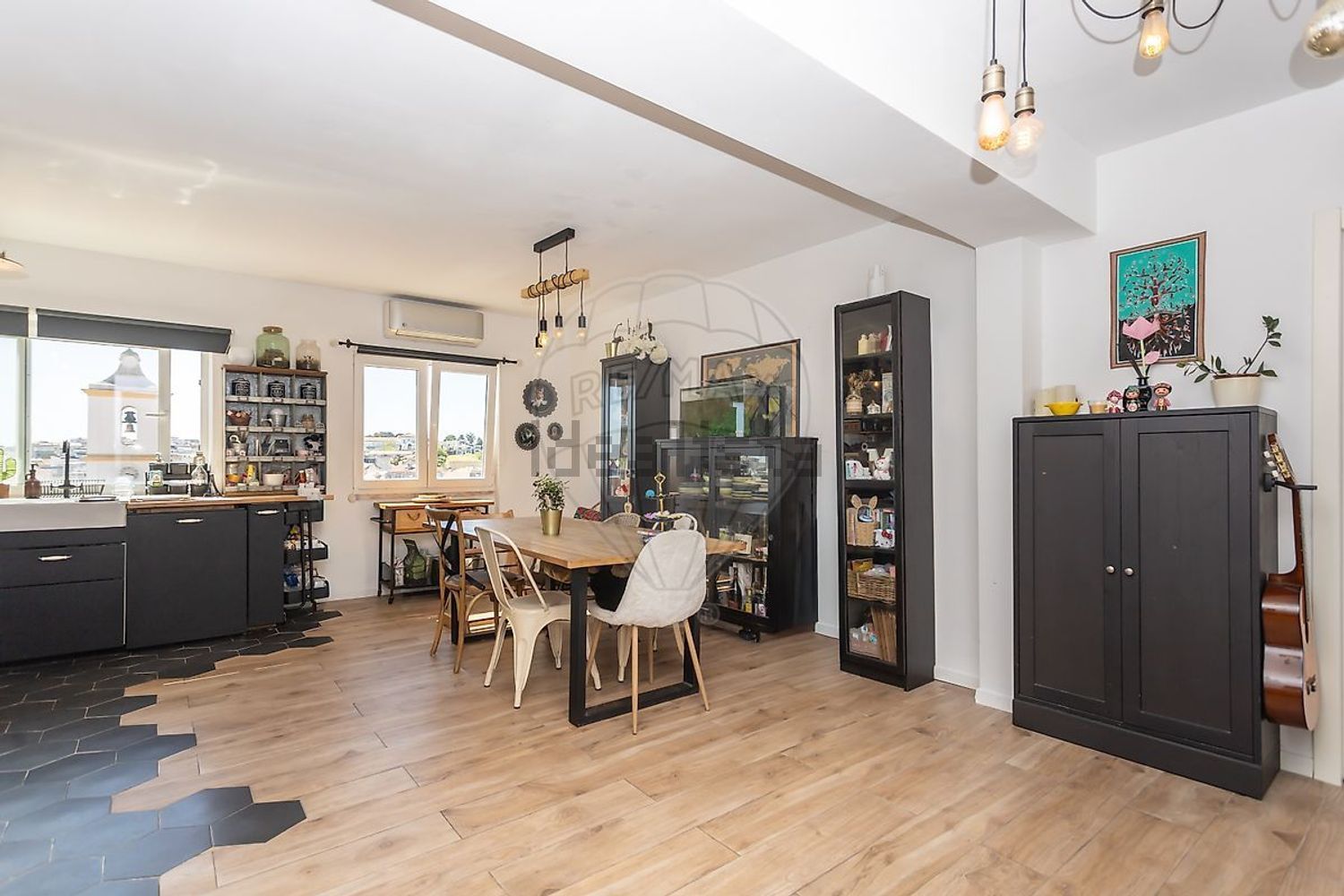 公寓 t3出售在Largo 1º de Maio - 客厅