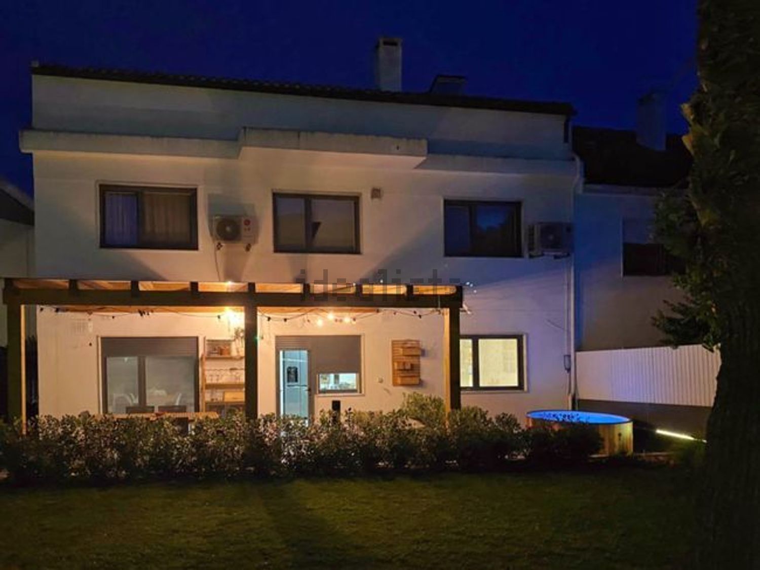 联排别墅出售在Rua da Madressilva - 外立面