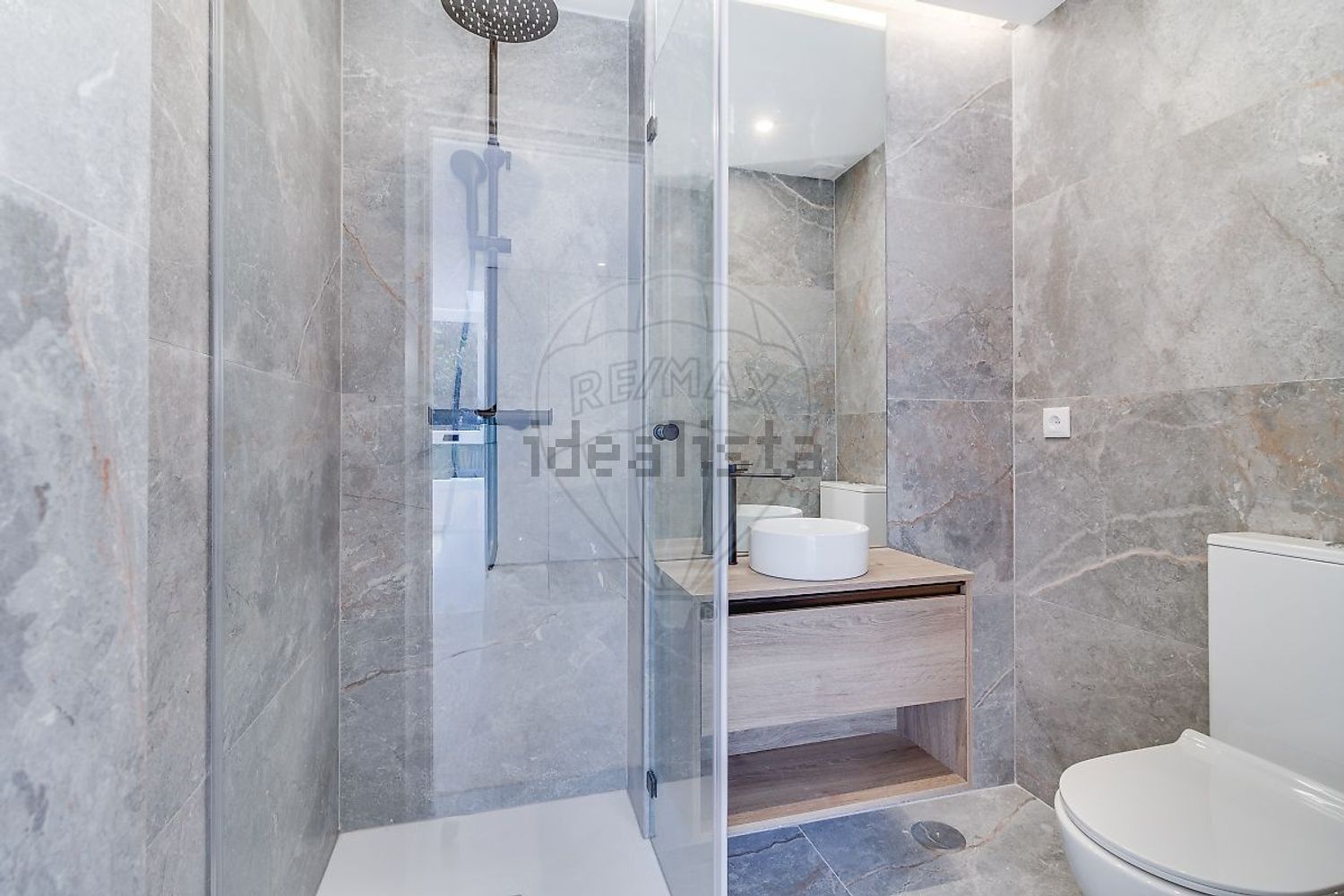 公寓 t2出售在Praceta Filinto Elísio - 卫生间