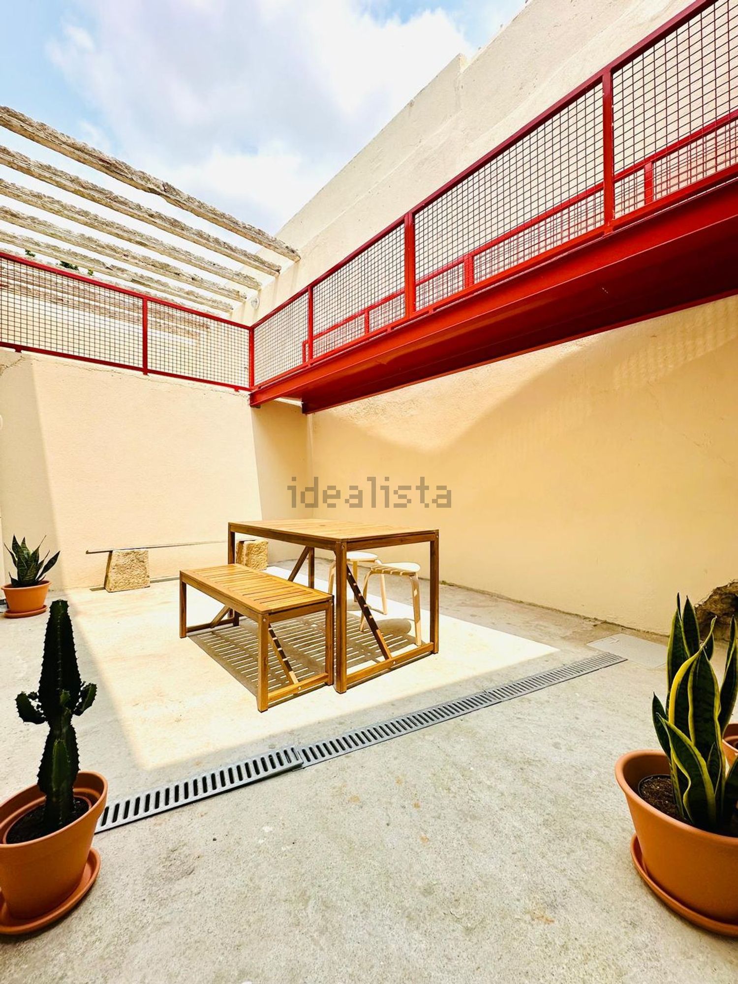 小楼房或独栋别墅出售在Rua da Fábrica - 阳台