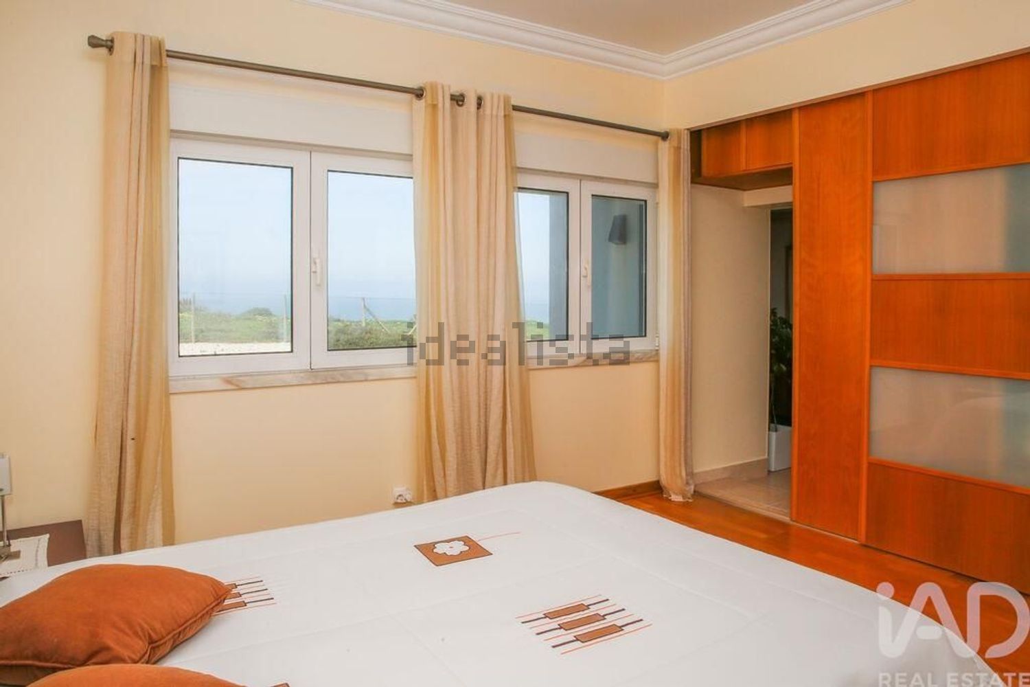 小楼房或独栋别墅出售在Encarnação - 卧室