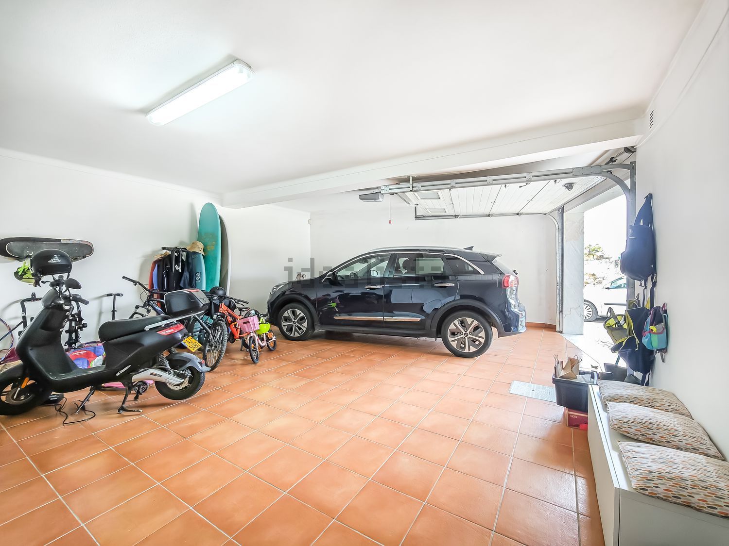 双拼别墅出售在Travessa do Poço Velho - 停车位