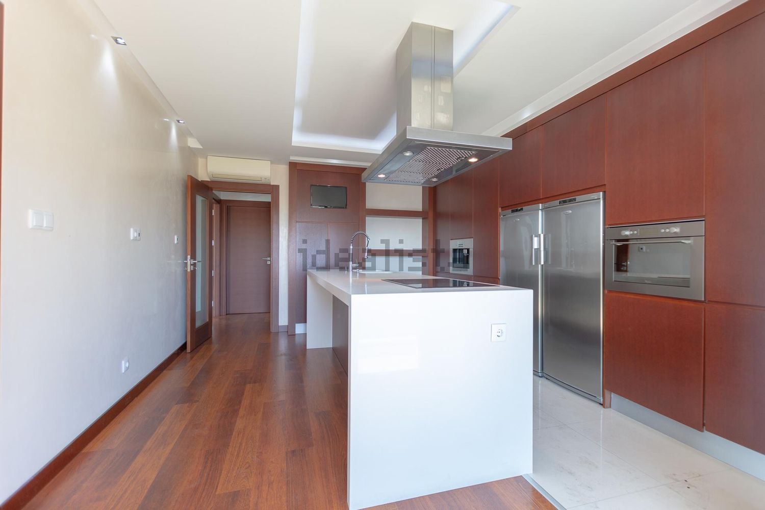 出租公寓 t4在Rua Marechal Gomes da Costa, 3 - 厨房