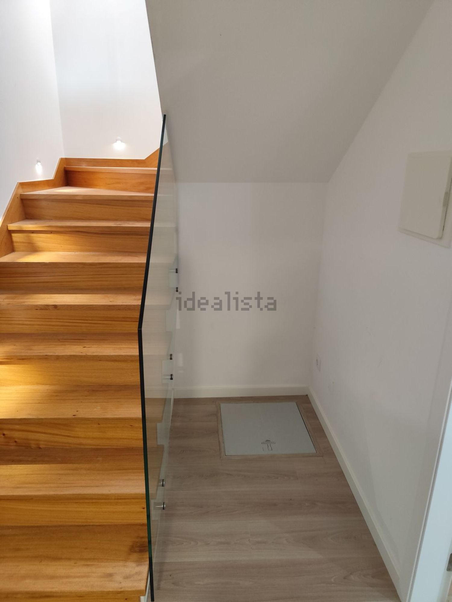 出租小楼房或独栋别墅在Praceta Santa Rita de Cássia - 详情