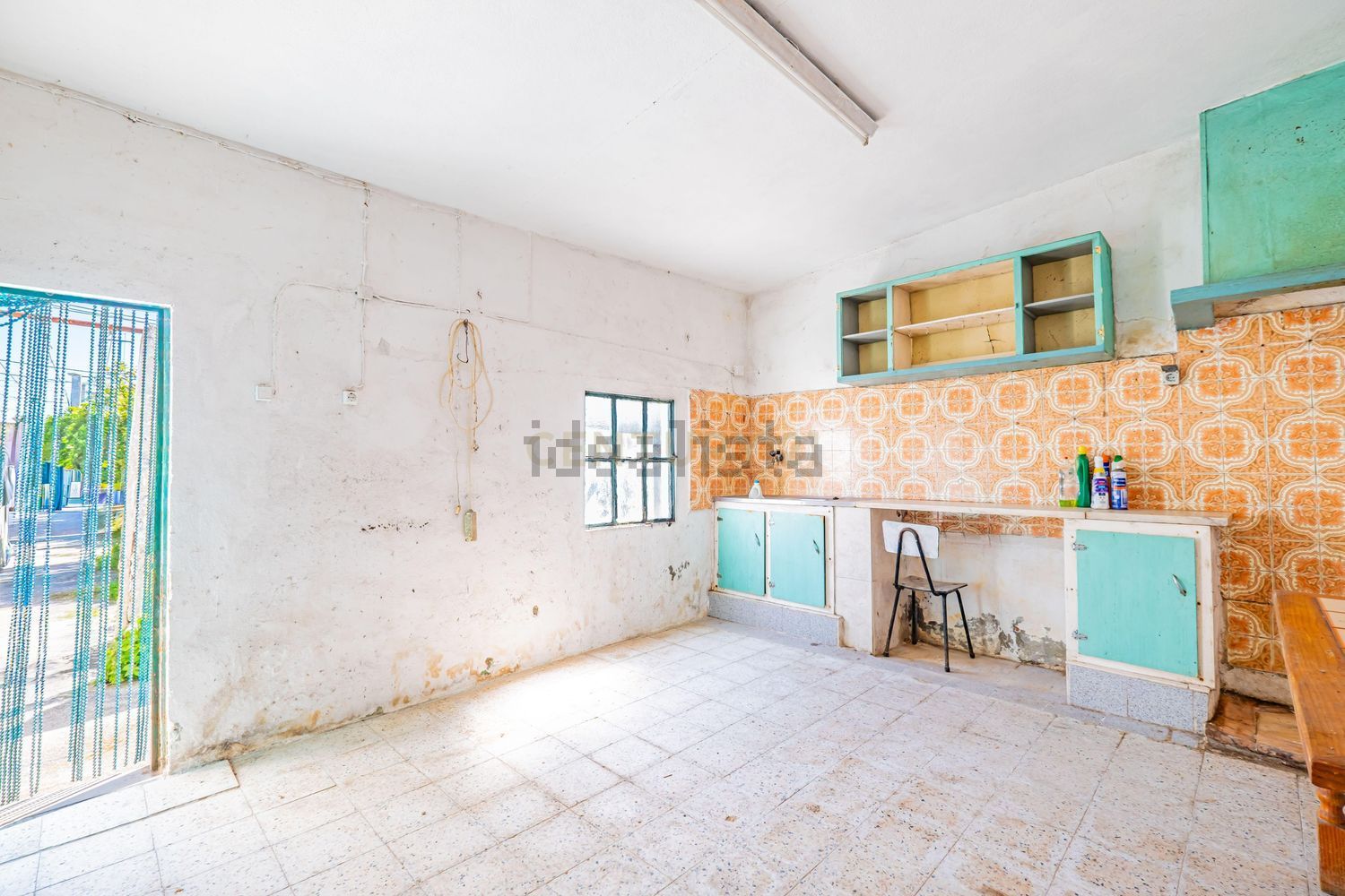 小楼房或独栋别墅出售在Rua General Humberto Delgado, 6 - 居住