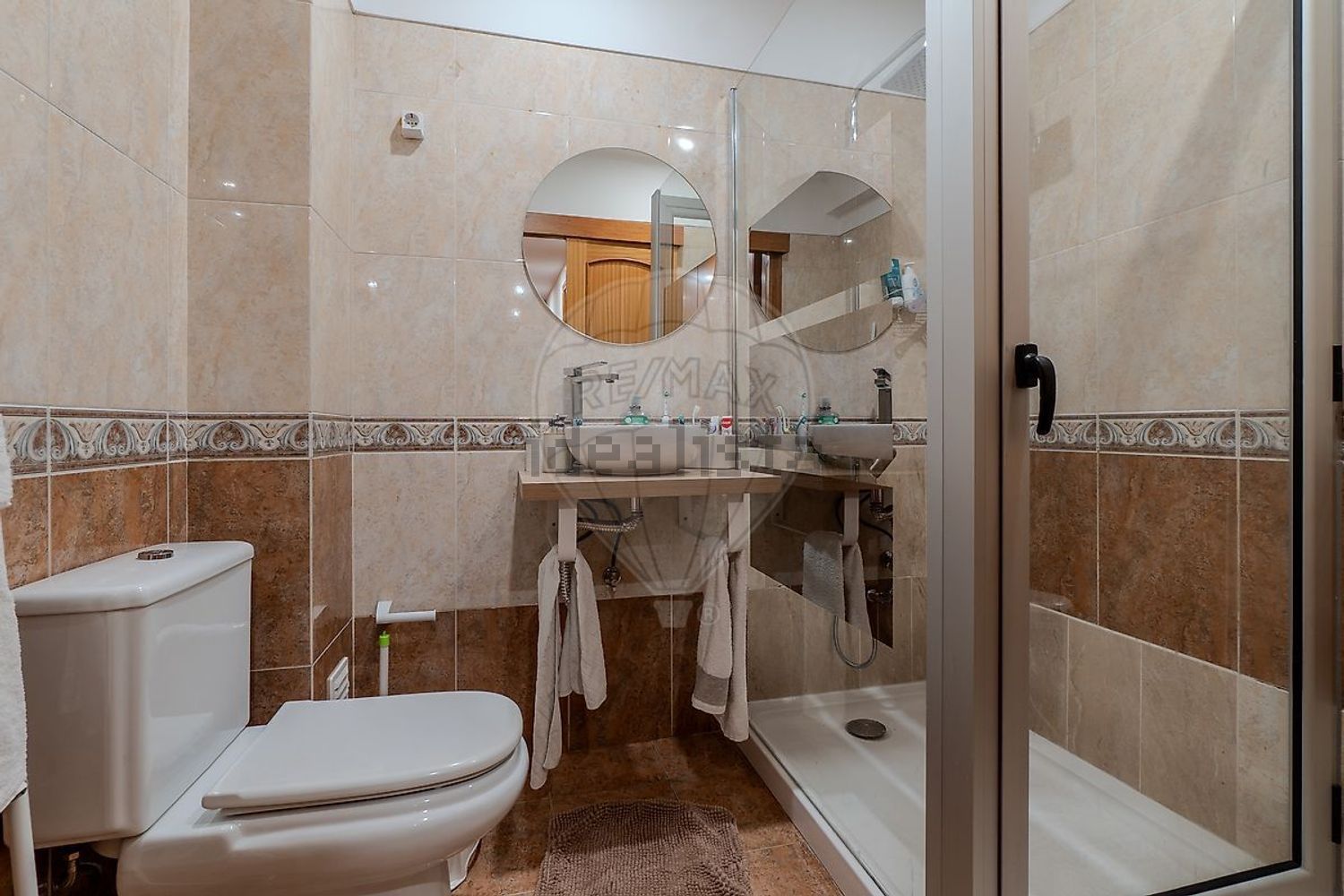 公寓 t2出售在Travessa da Cruz - 卫生间