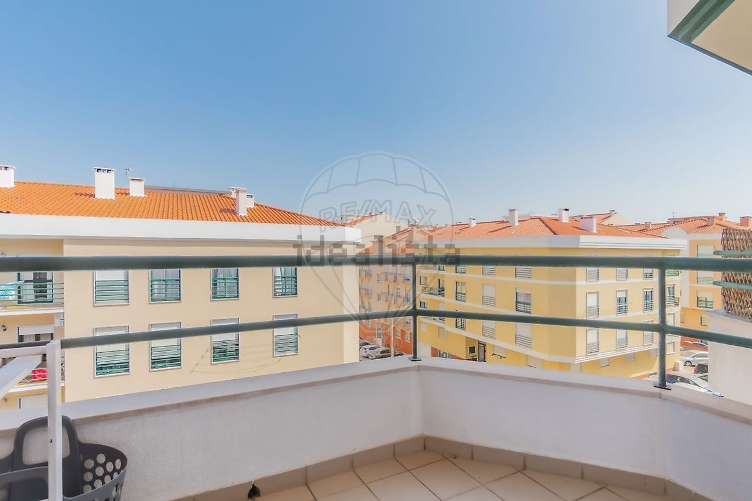 公寓 t2出售在Rua Doutor Afonso Oliveira Guimarães - 阳台