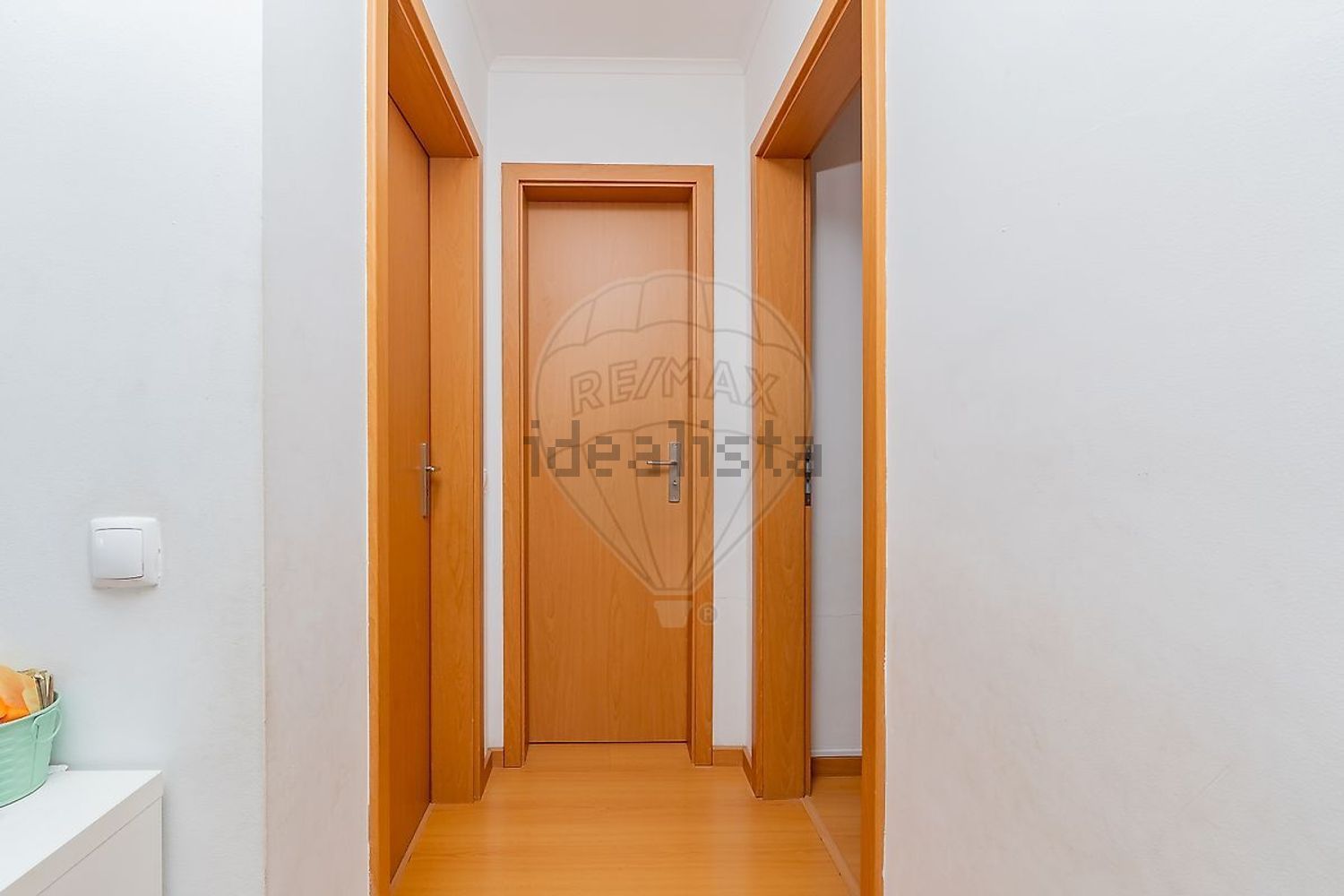 出租公寓 t2在Rua do Bairro de Nova Brasilia - 过道