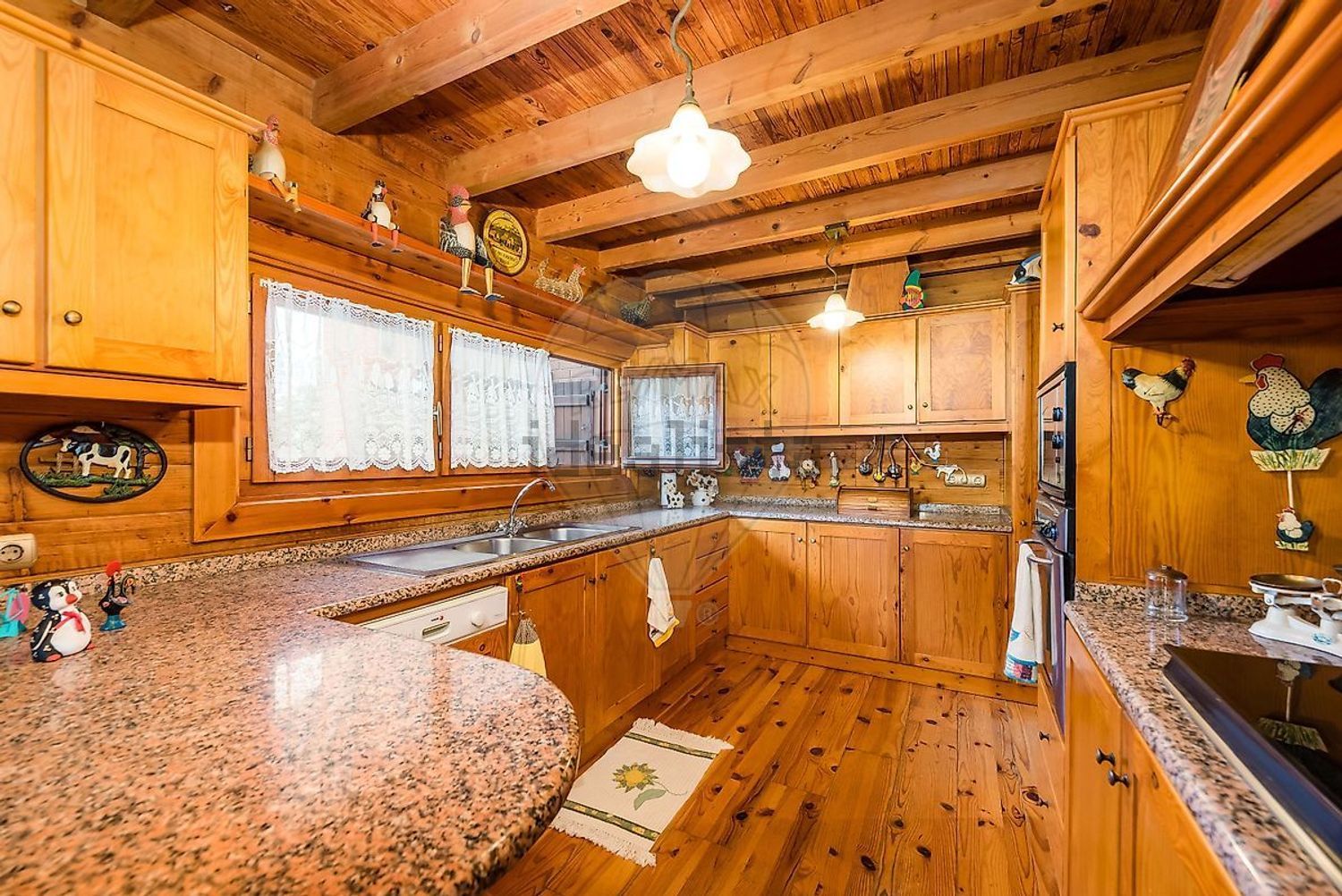 小楼房或独栋别墅出售Ip1 - 厨房