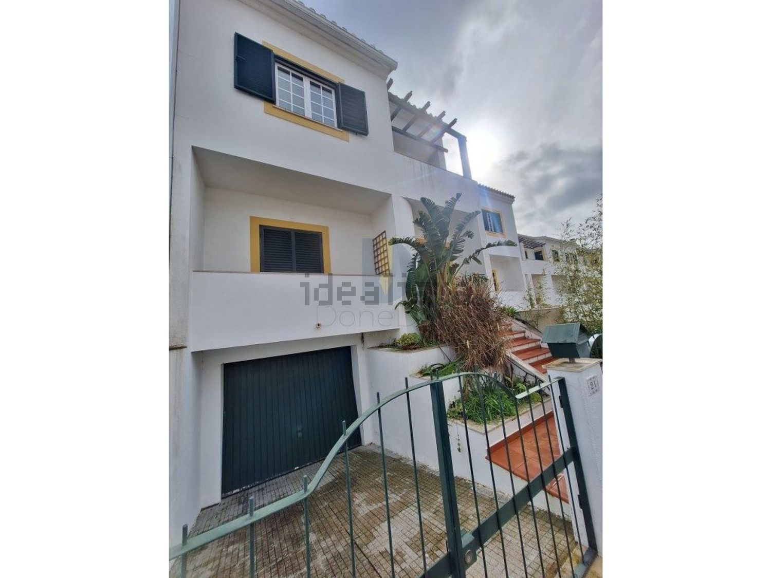 小楼房或独栋别墅出售在Rua Fernando Pessoa - 照片