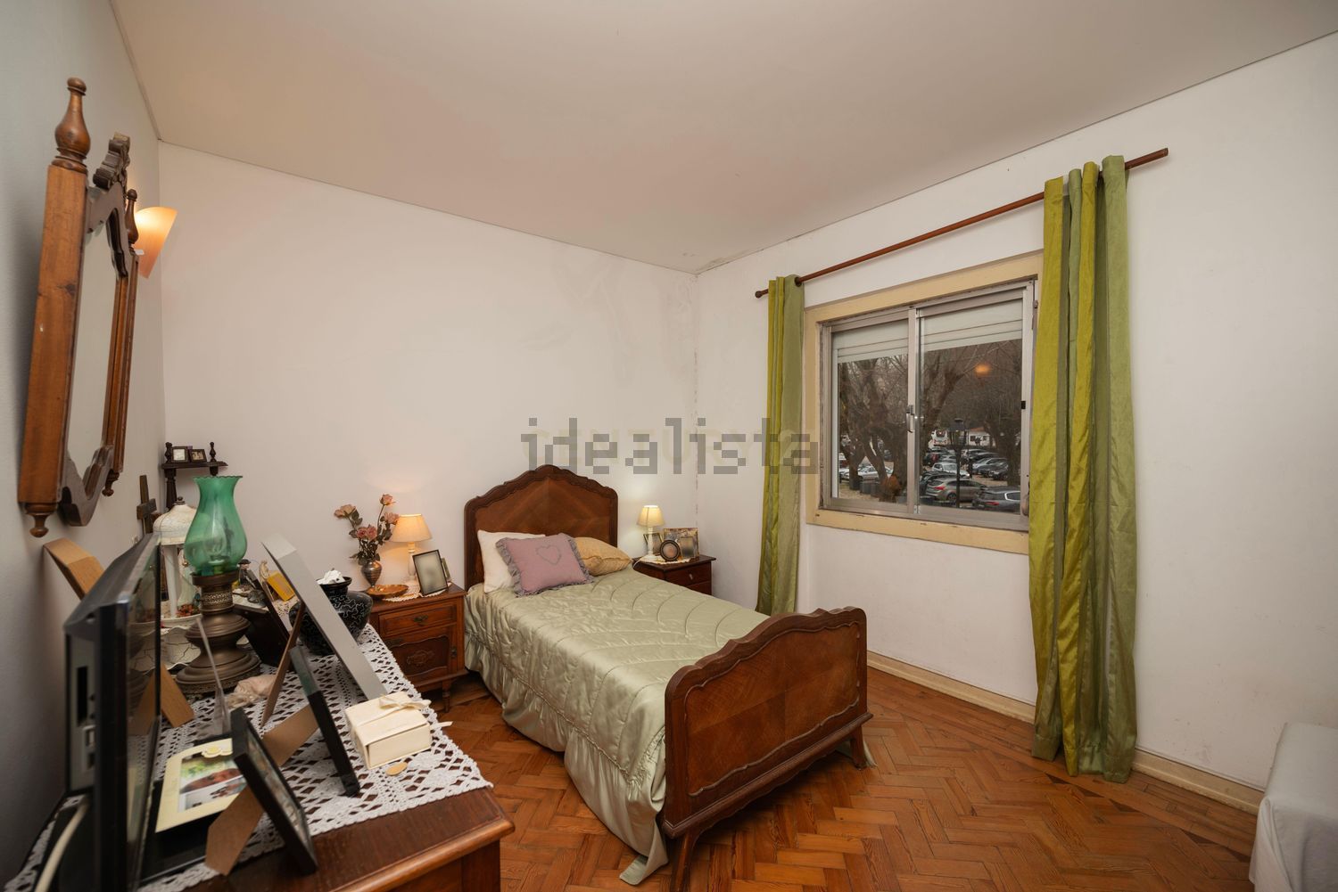 小楼房或独栋别墅出售在Praça Dom Fernando II, 6 - 卧室