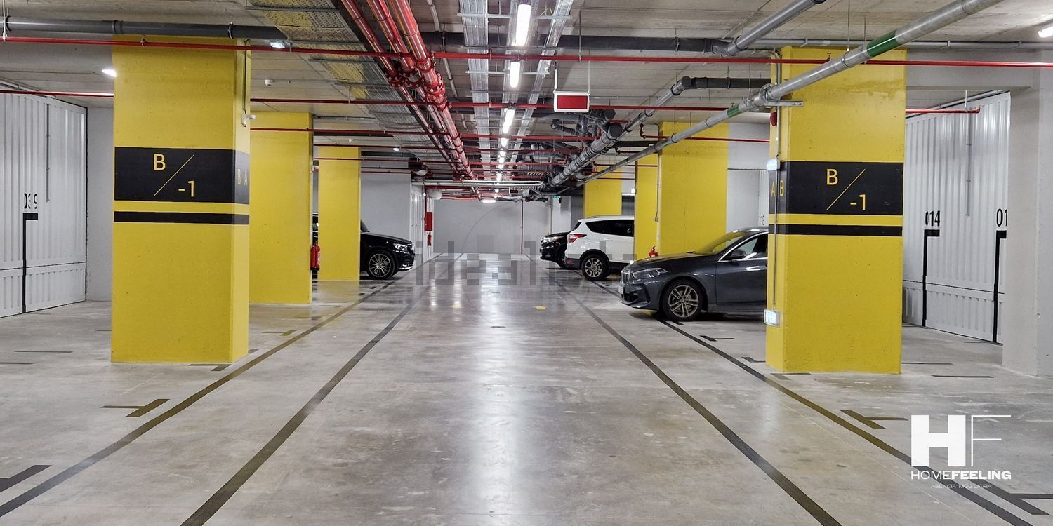 出租公寓 t1在Avenida de Berlim - 停车位