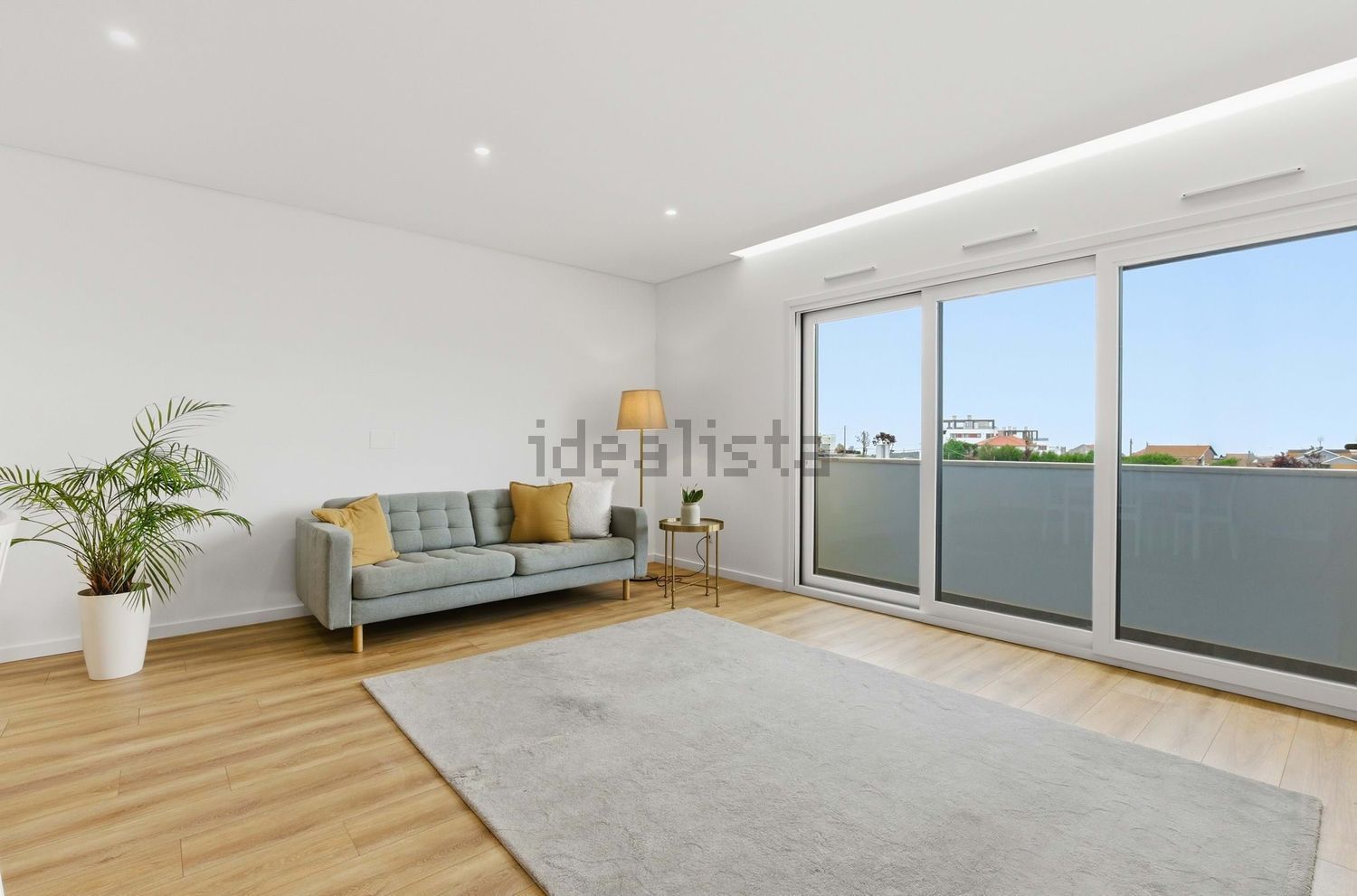 公寓 t2出售在Rua Coronel Vítor Alves - 客厅