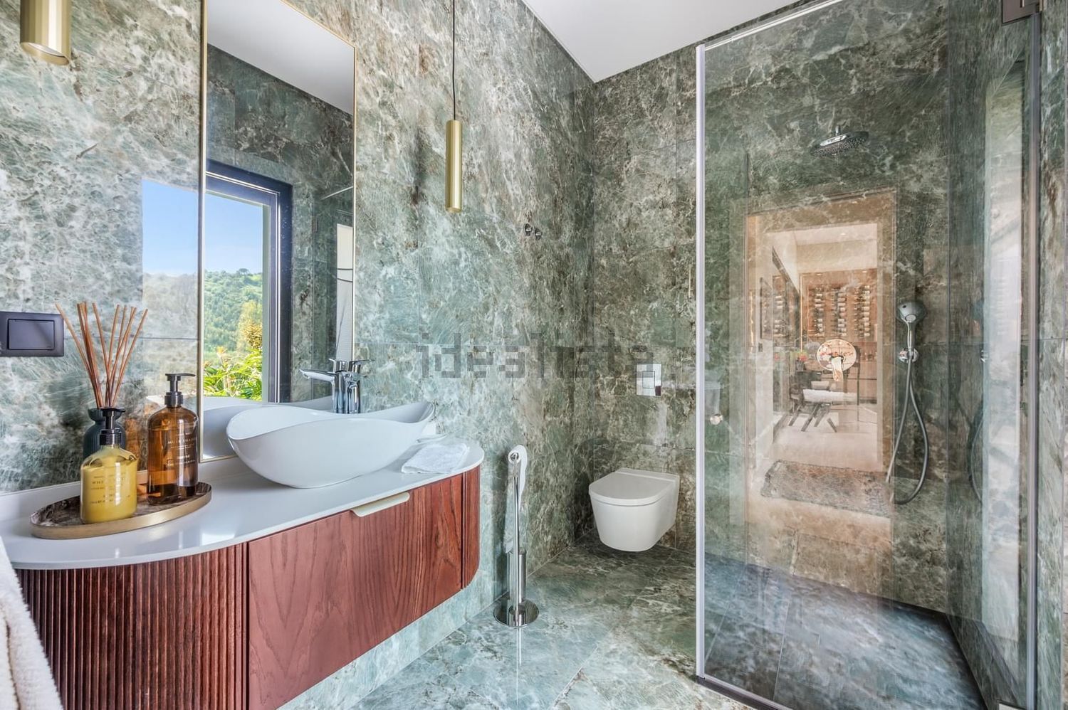 小楼房或独栋别墅出售在Rua das Lombas - 卫生间