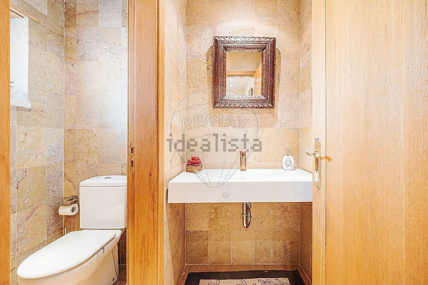 小楼房或独栋别墅出售在Rua das Macieiras - 卫生间