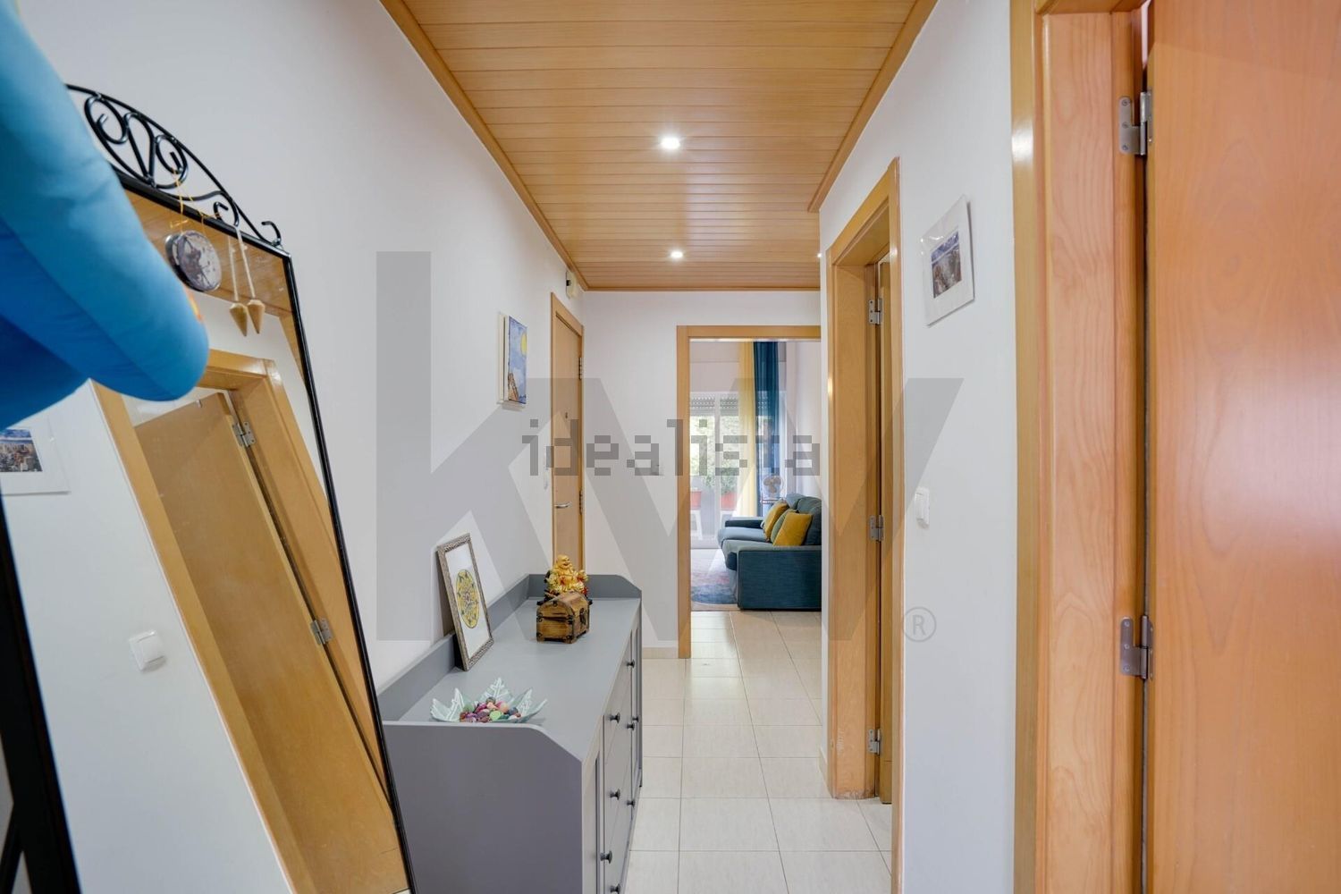 公寓 t2出售在Rua Doutor Egas Moniz - 过道