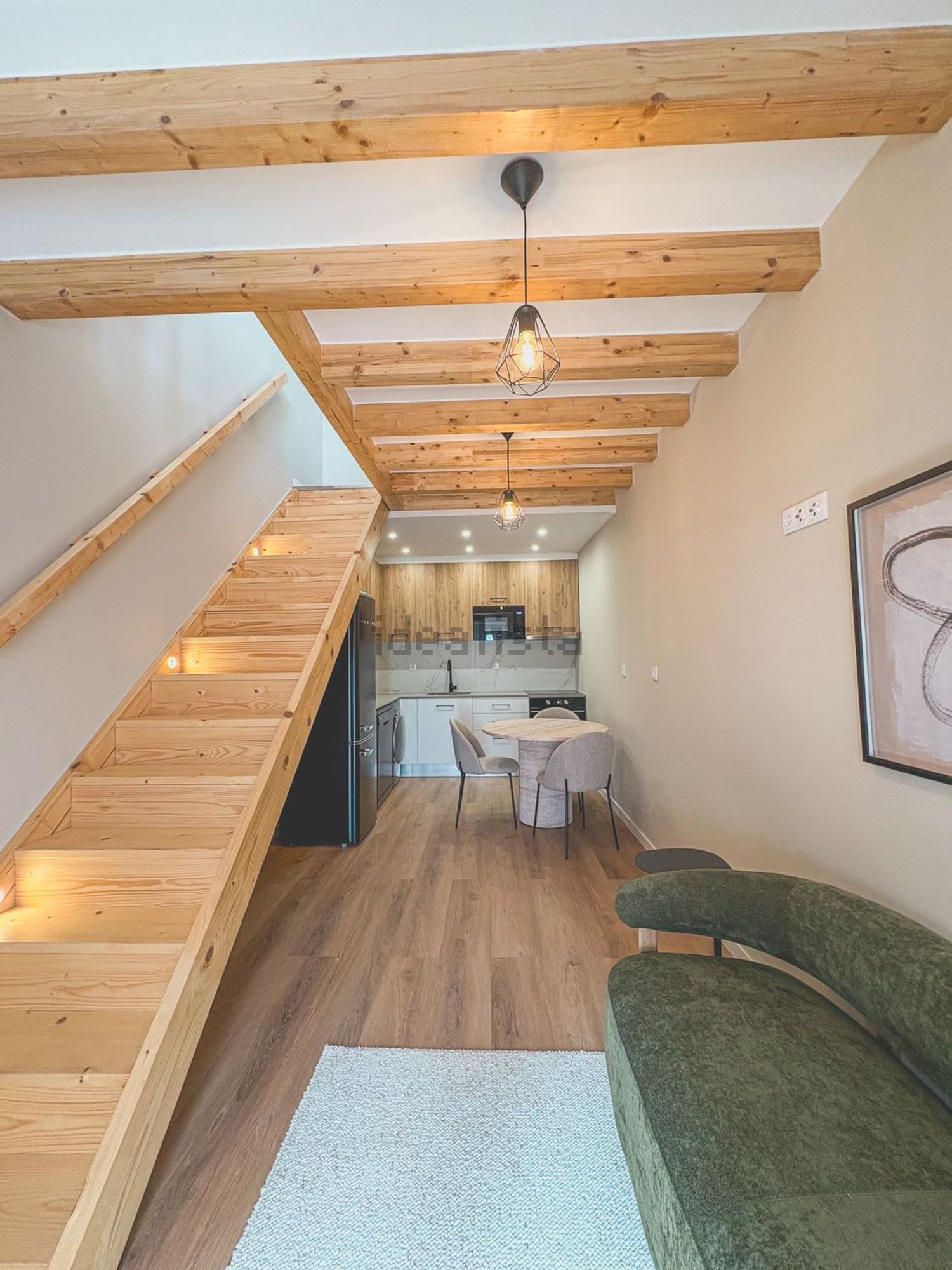 出租小楼房或独栋别墅在Rua General Amilcar Mota, 47 - 客厅