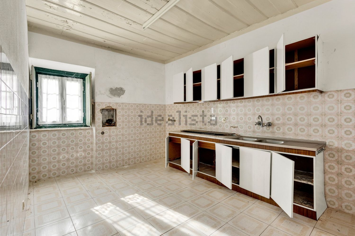 小楼房或独栋别墅出售在Rua Direita - 厨房