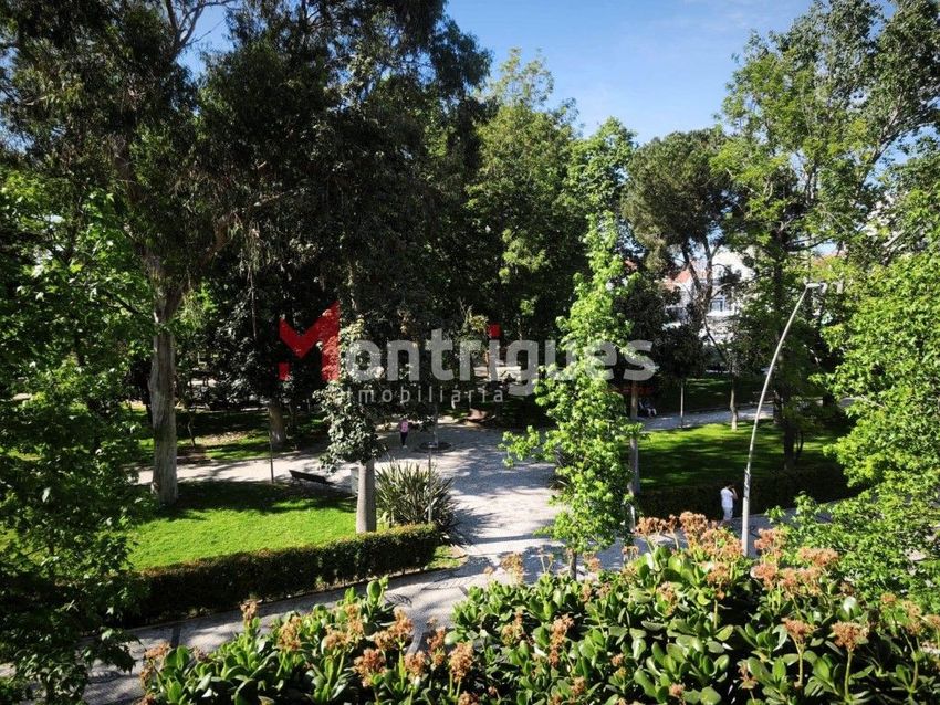 公寓 t4出售在Avenida Alfredo da Silva