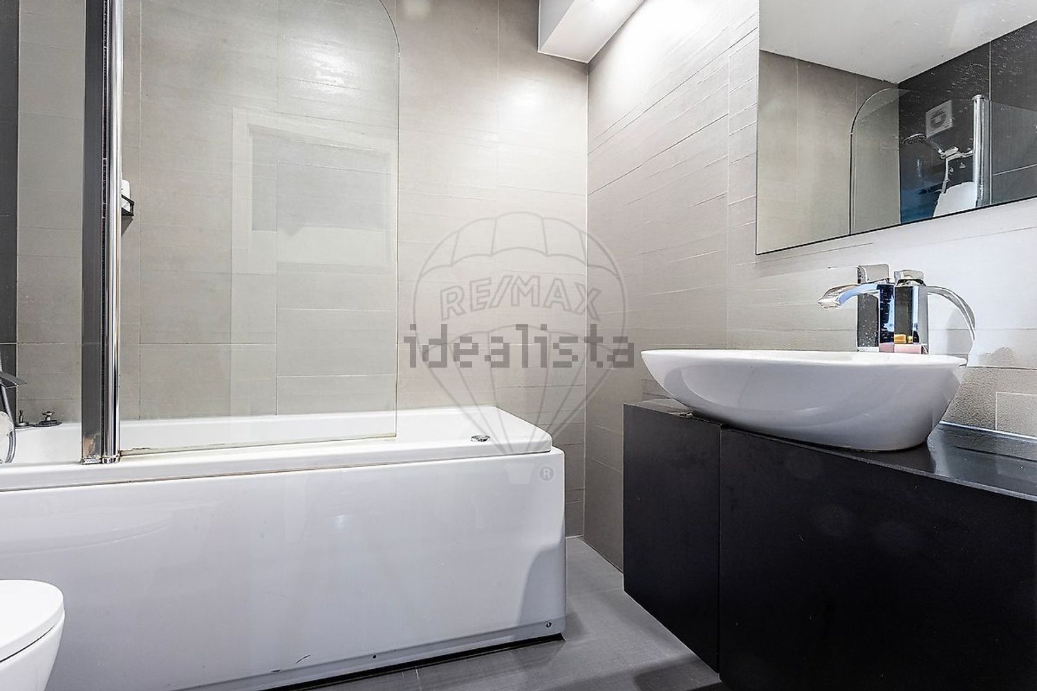 小楼房或独栋别墅出售在Largo do Juncalinho - 卫生间