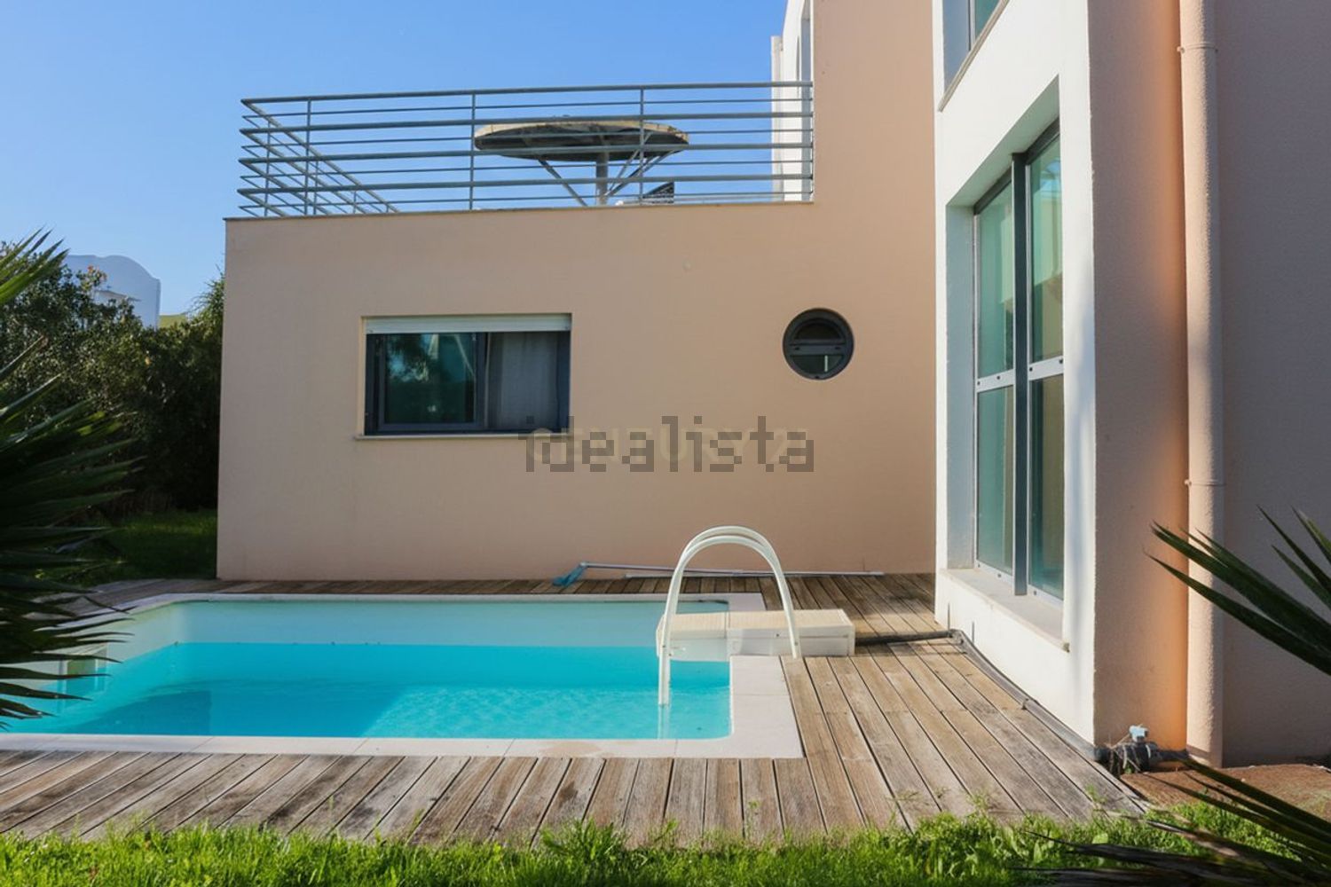 出租小楼房或独栋别墅R. Amadeu de Sousa Cardoso s/n - 游泳池