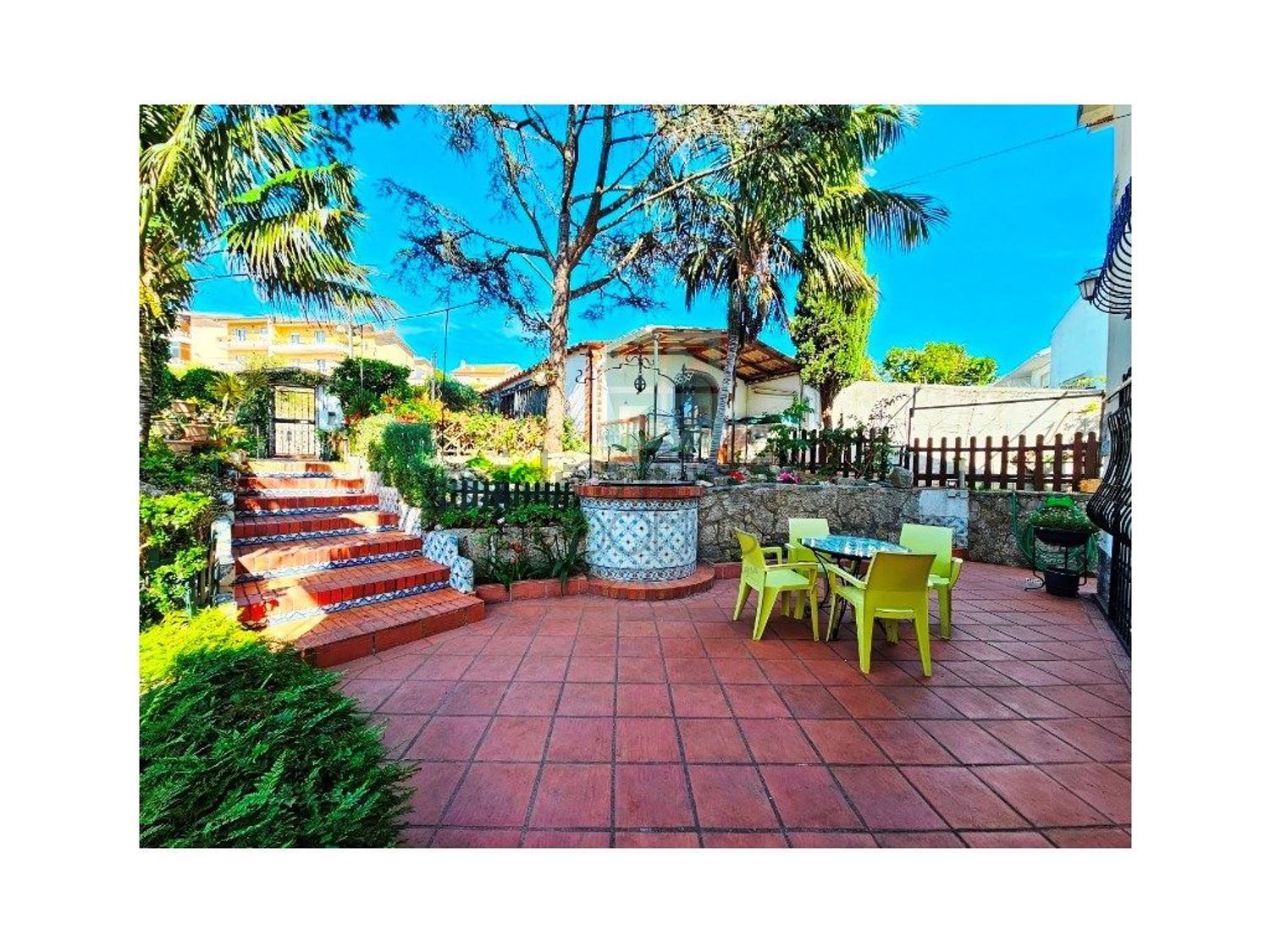 小楼房或独栋别墅出售在Rua Zambujal, 263 a - 照片