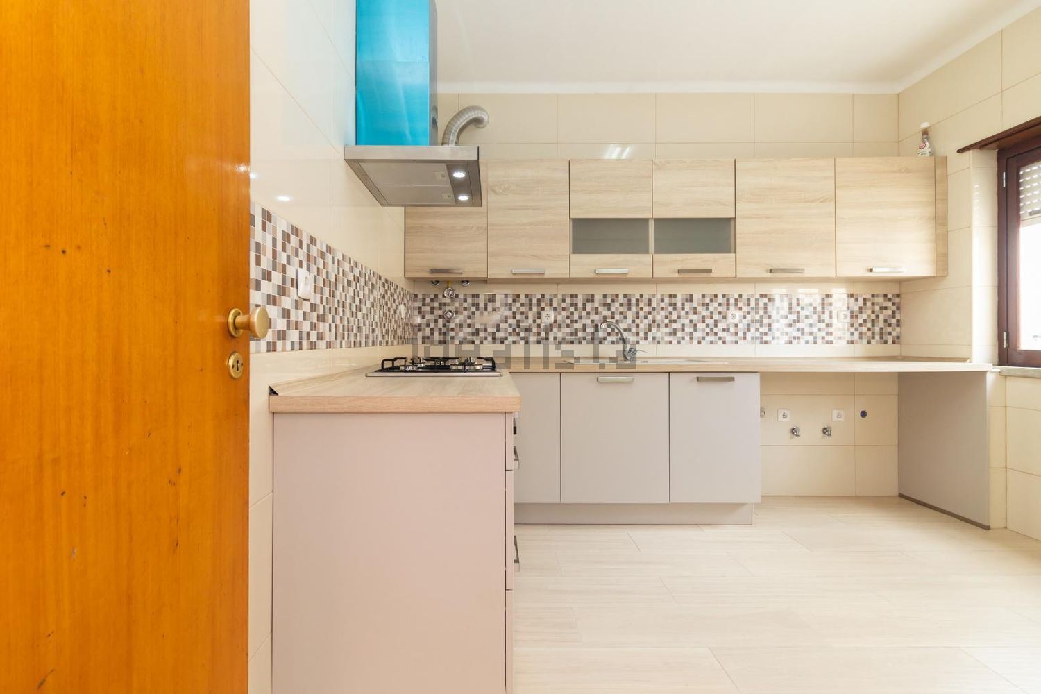 出租小楼房或独栋别墅在Rua Alexandre Cardoso, 28 - 厨房