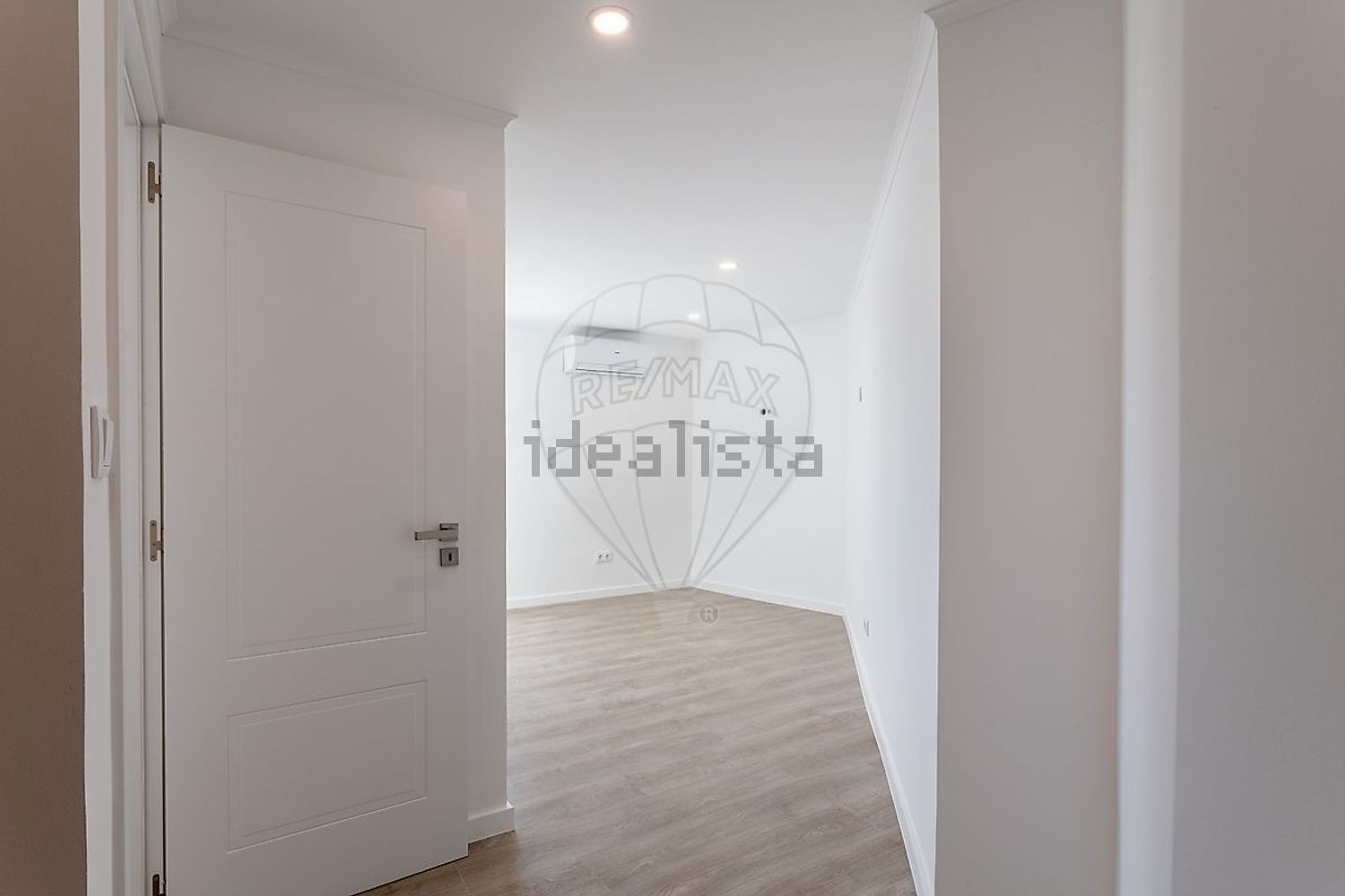 小楼房或独栋别墅出售在Rua Guerra Junqueiro - 照片