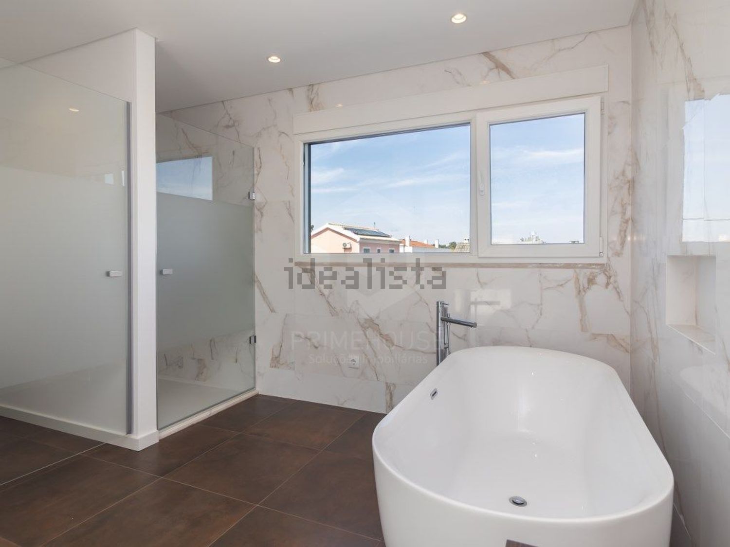 小楼房或独栋别墅出售在Rua das Galeotas, 14 - 卫生间