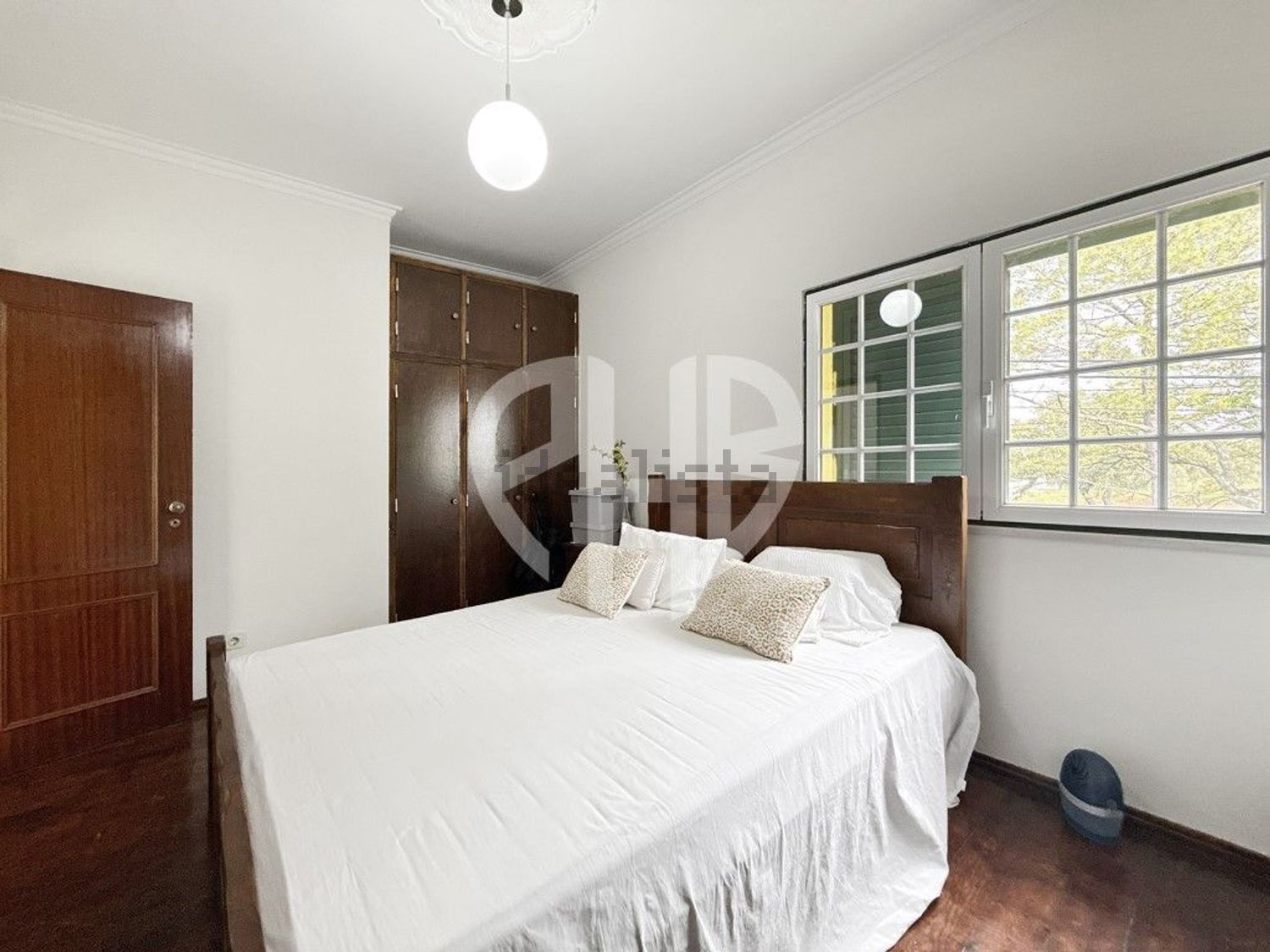 小楼房或独栋别墅出售Cm1029 - 卧室