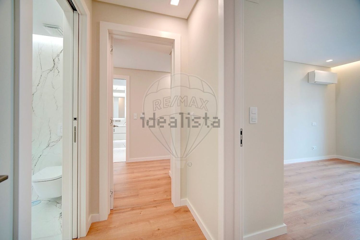 出租公寓 t2在Rua José Leiria Fernandes - 过道