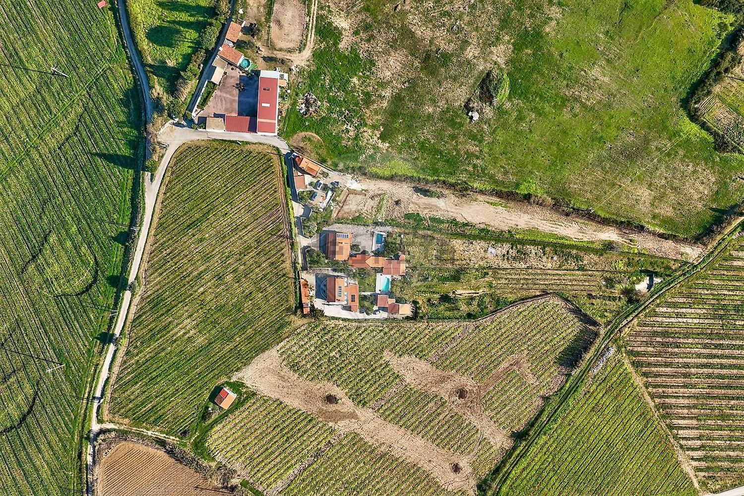 小楼房或独栋别墅出售在Rua Estreita - 照片